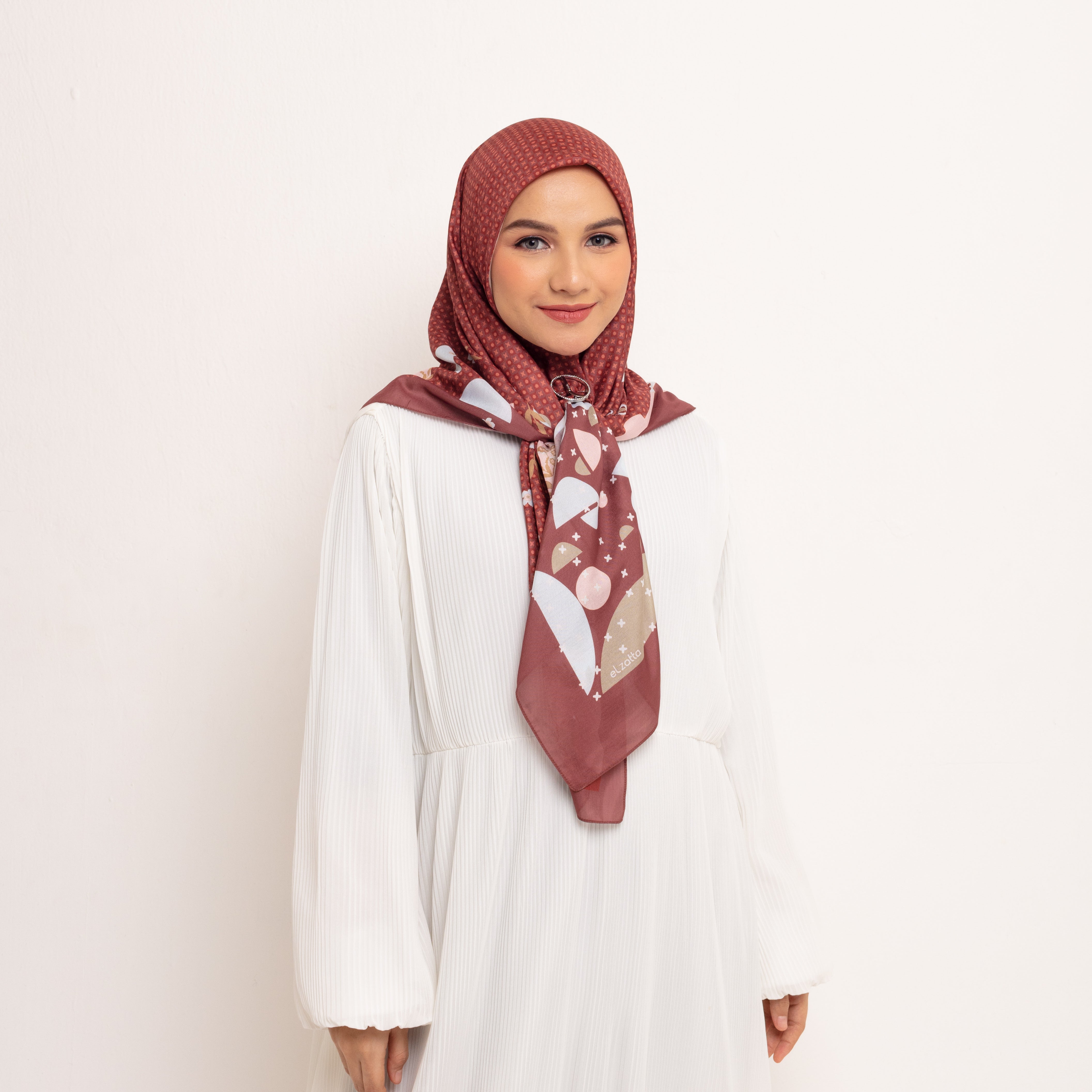 Elzatta Hijab Segiempat Kaila Flower Island