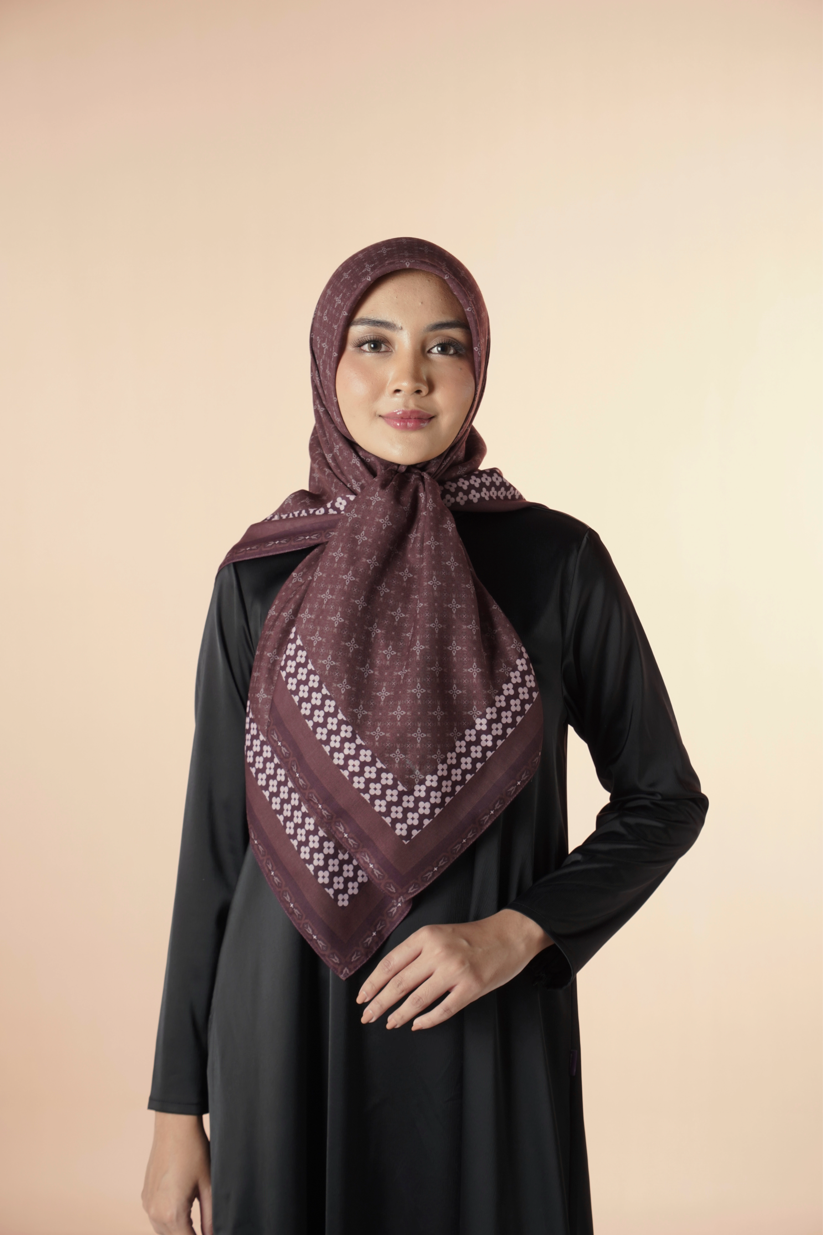 Kaila Classic Rosette Brown