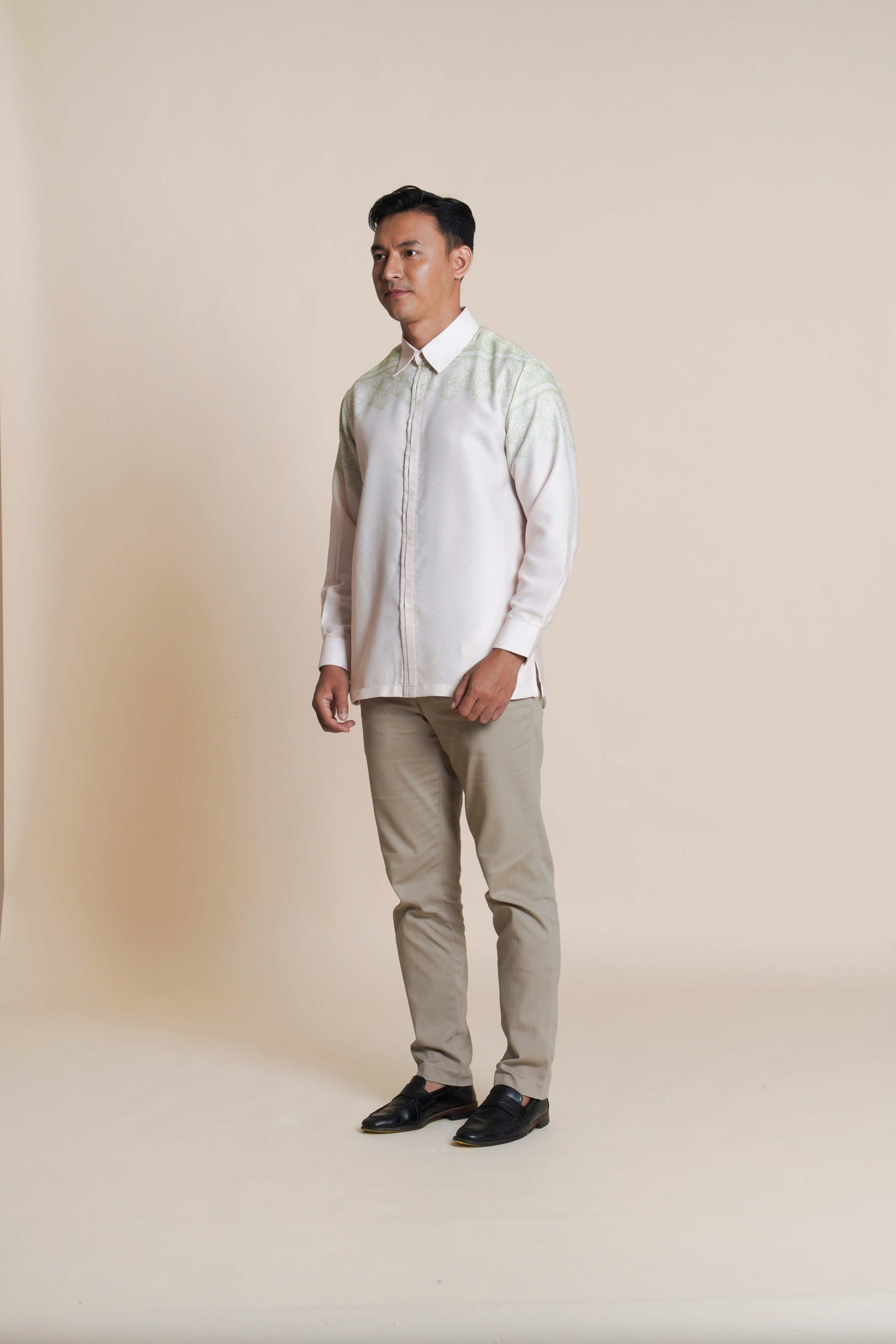 Kemeja Border Miryam