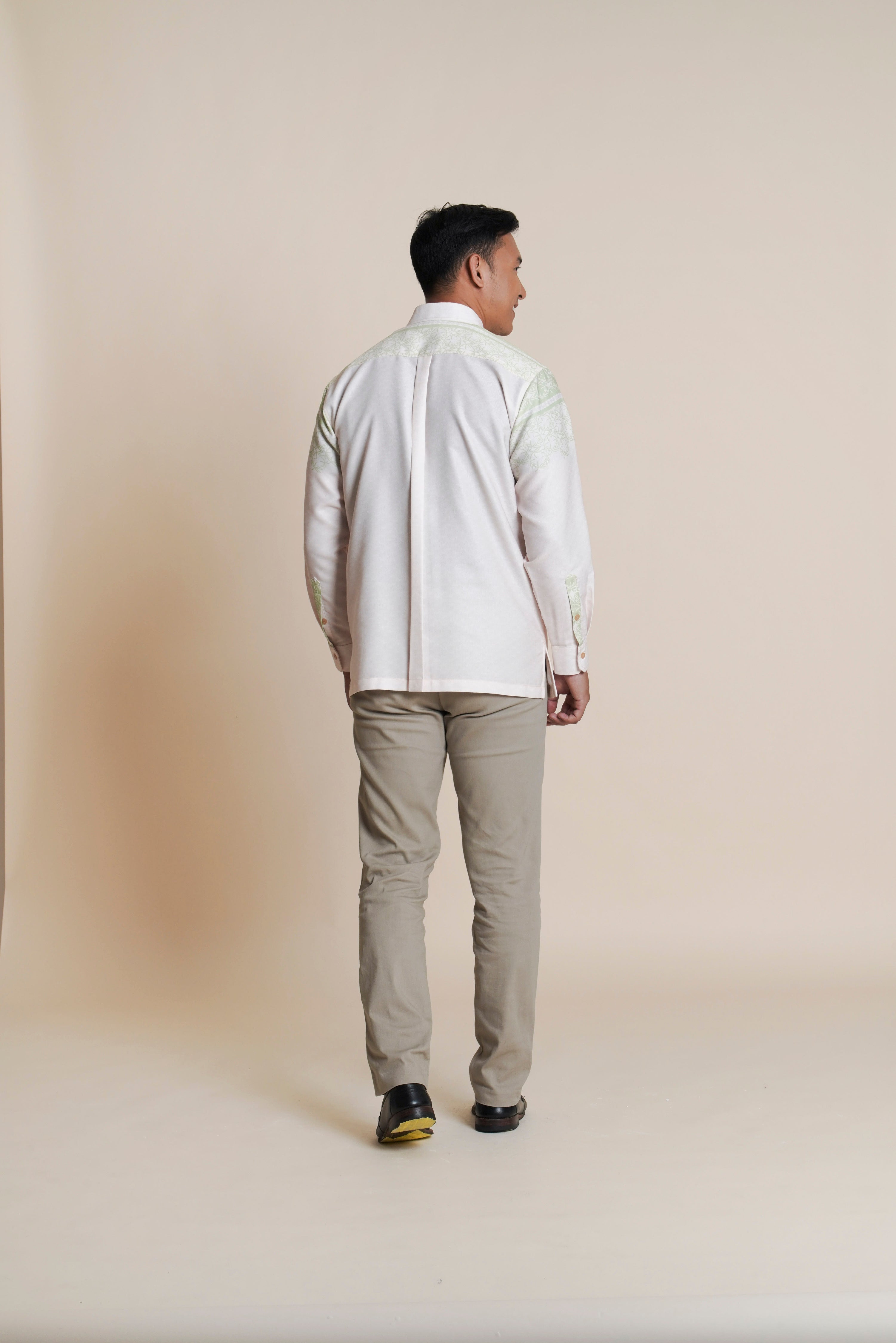 Kemeja Border Miryam