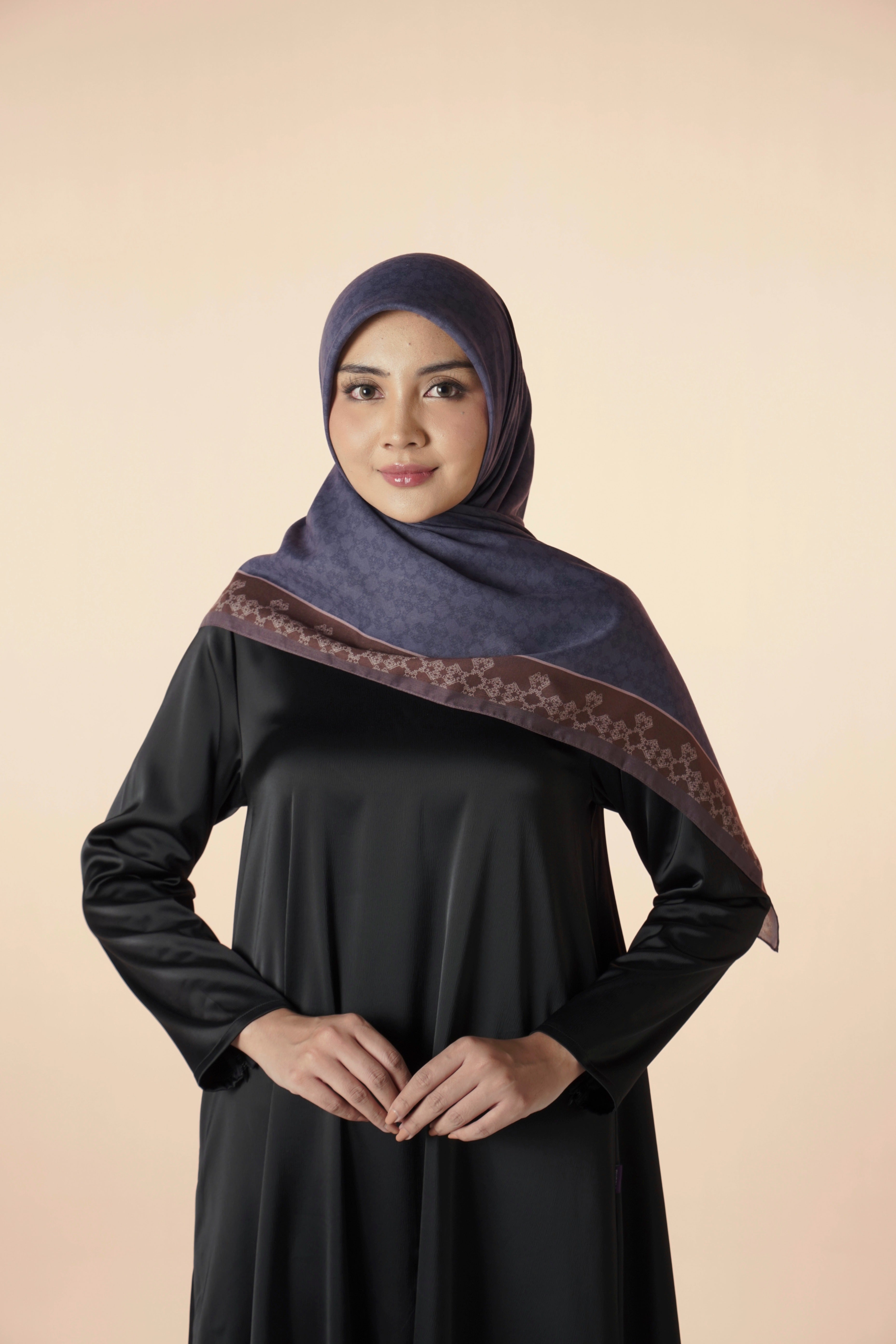 Elzatta Kaila Heritage Damask Dark Denim