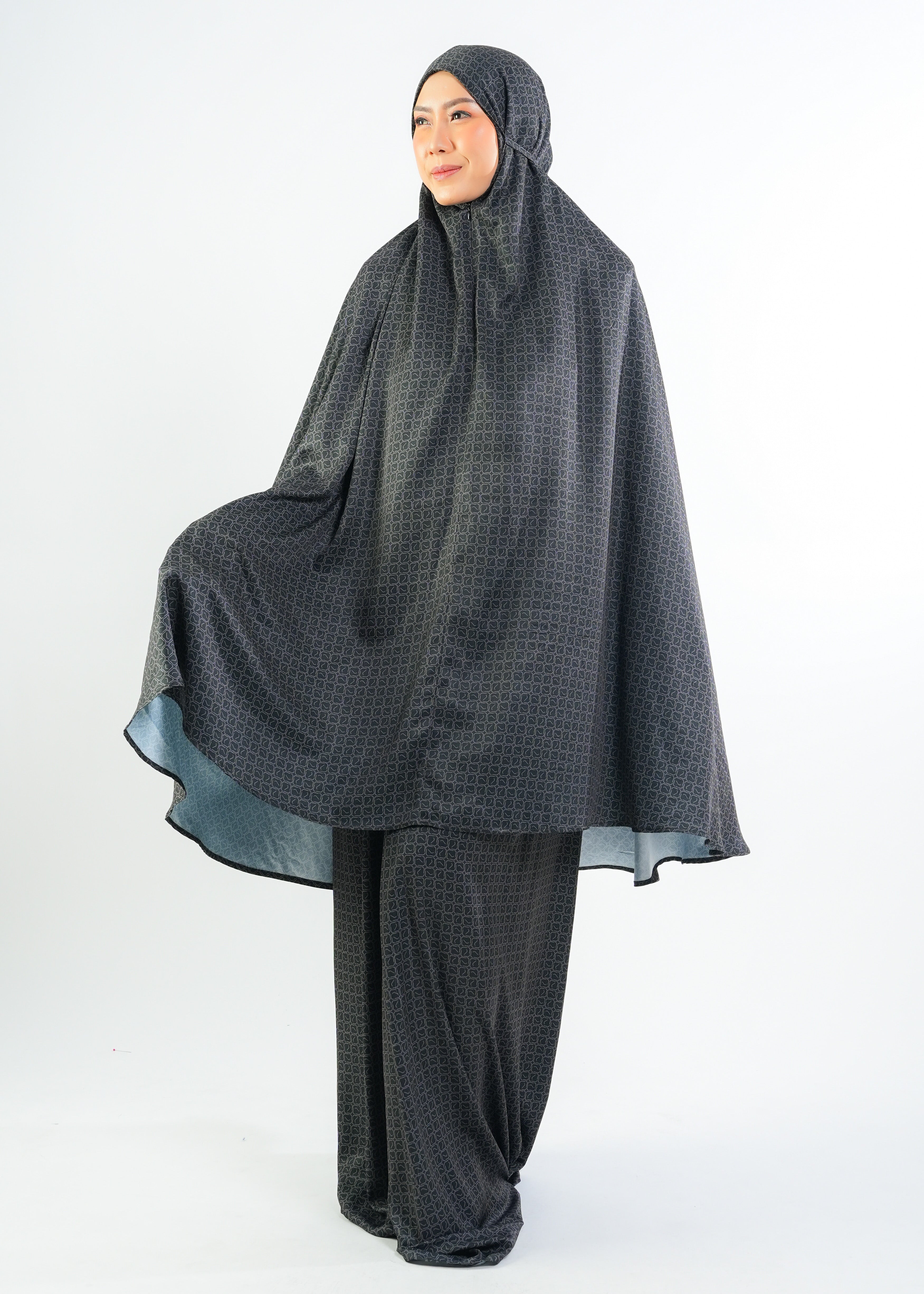 Mukena Silk Monogram