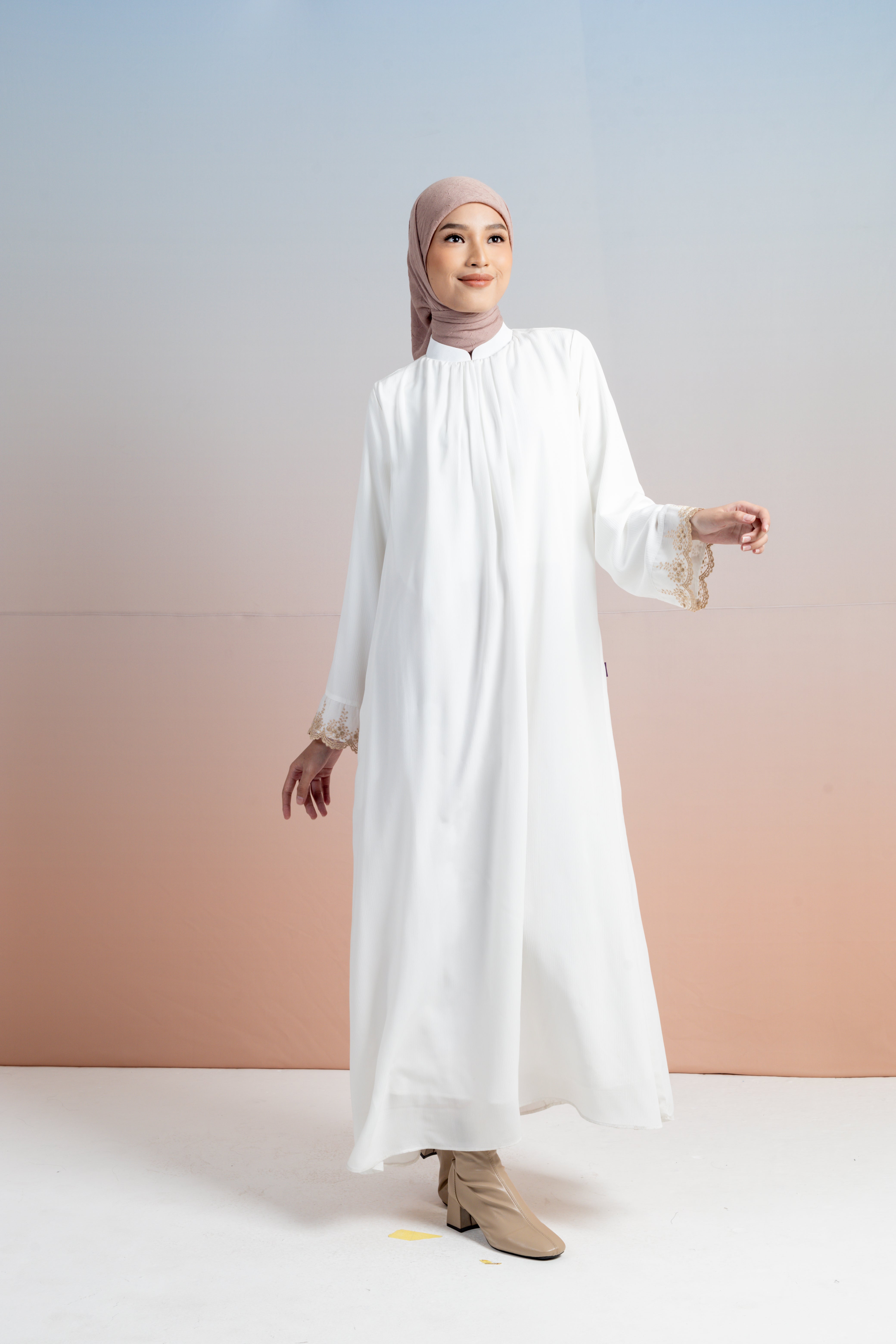 Abaya Mecca Lengan Lace