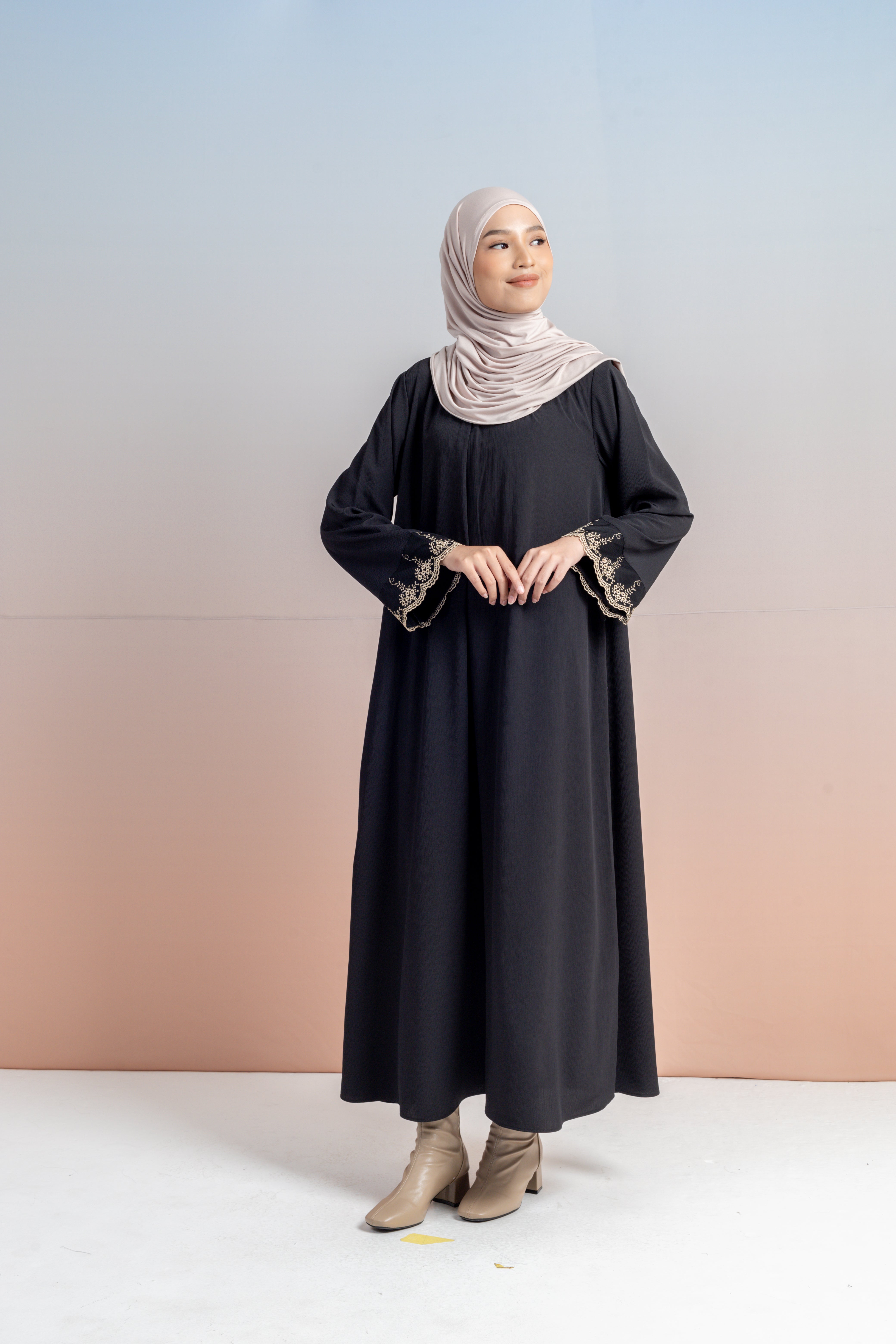Abaya Mecca Lengan Lace