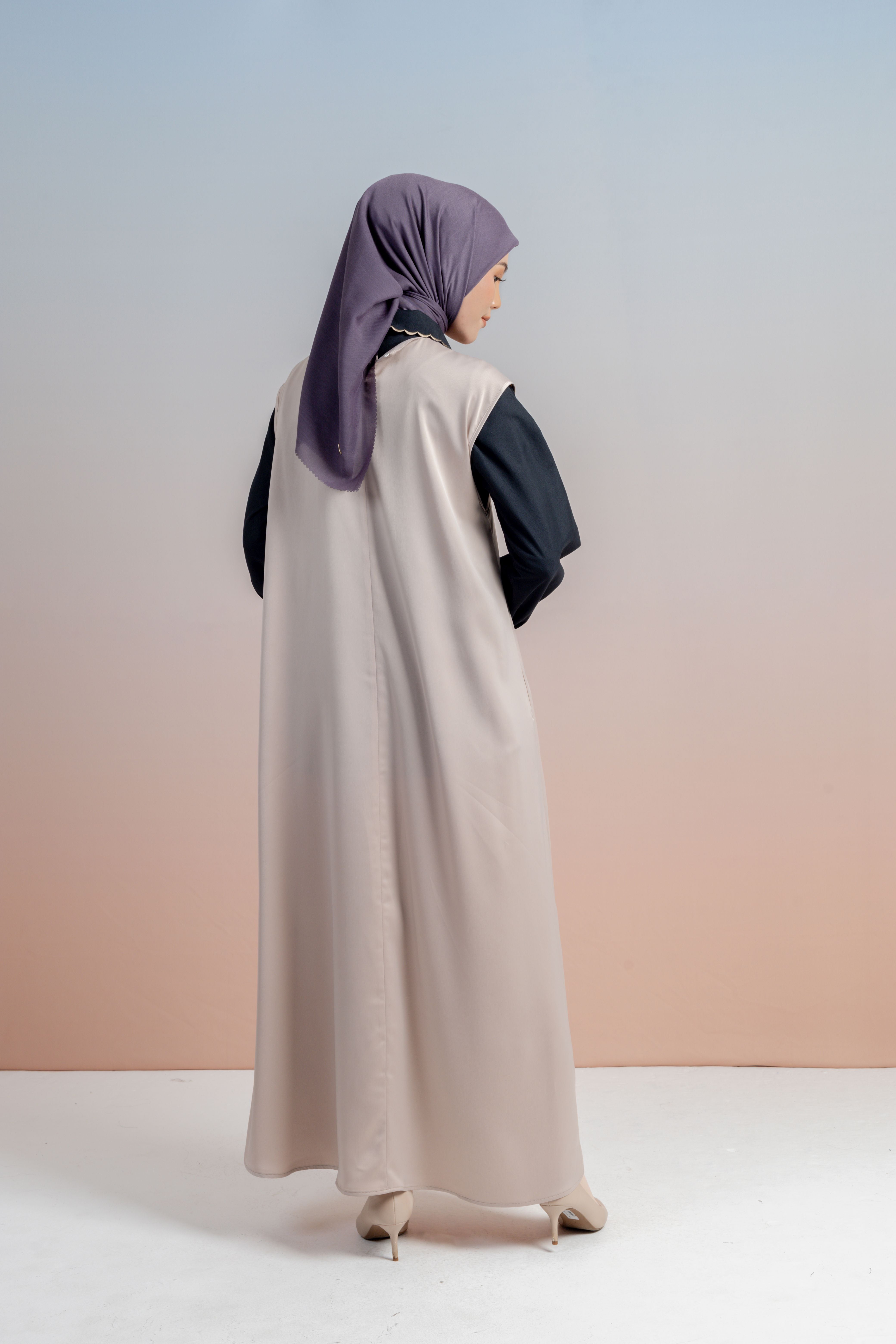INNER GAMIS SLEEVELESS SILKY