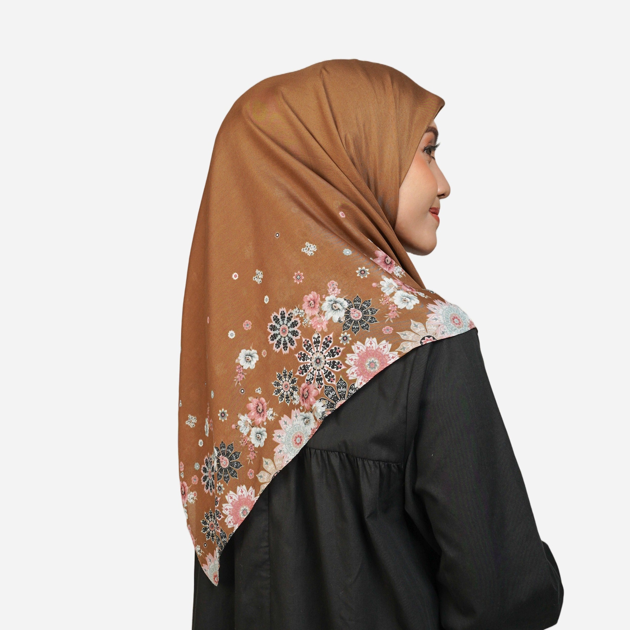 Elzatta Hijab Kaila TR Rumaisya