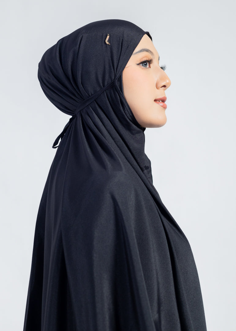 #color_hitam