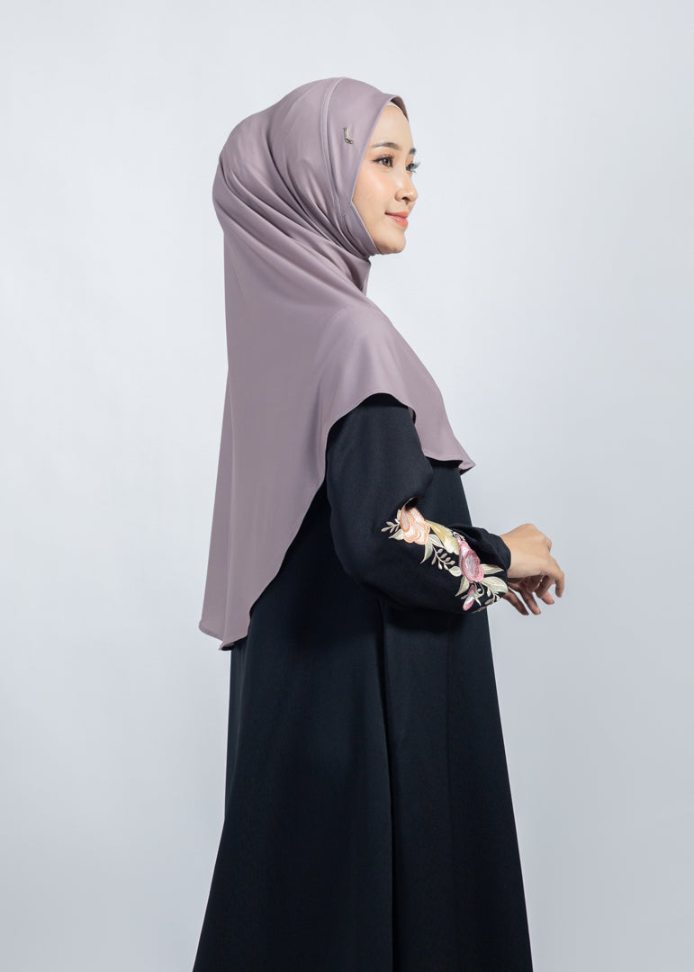 #color_taupe