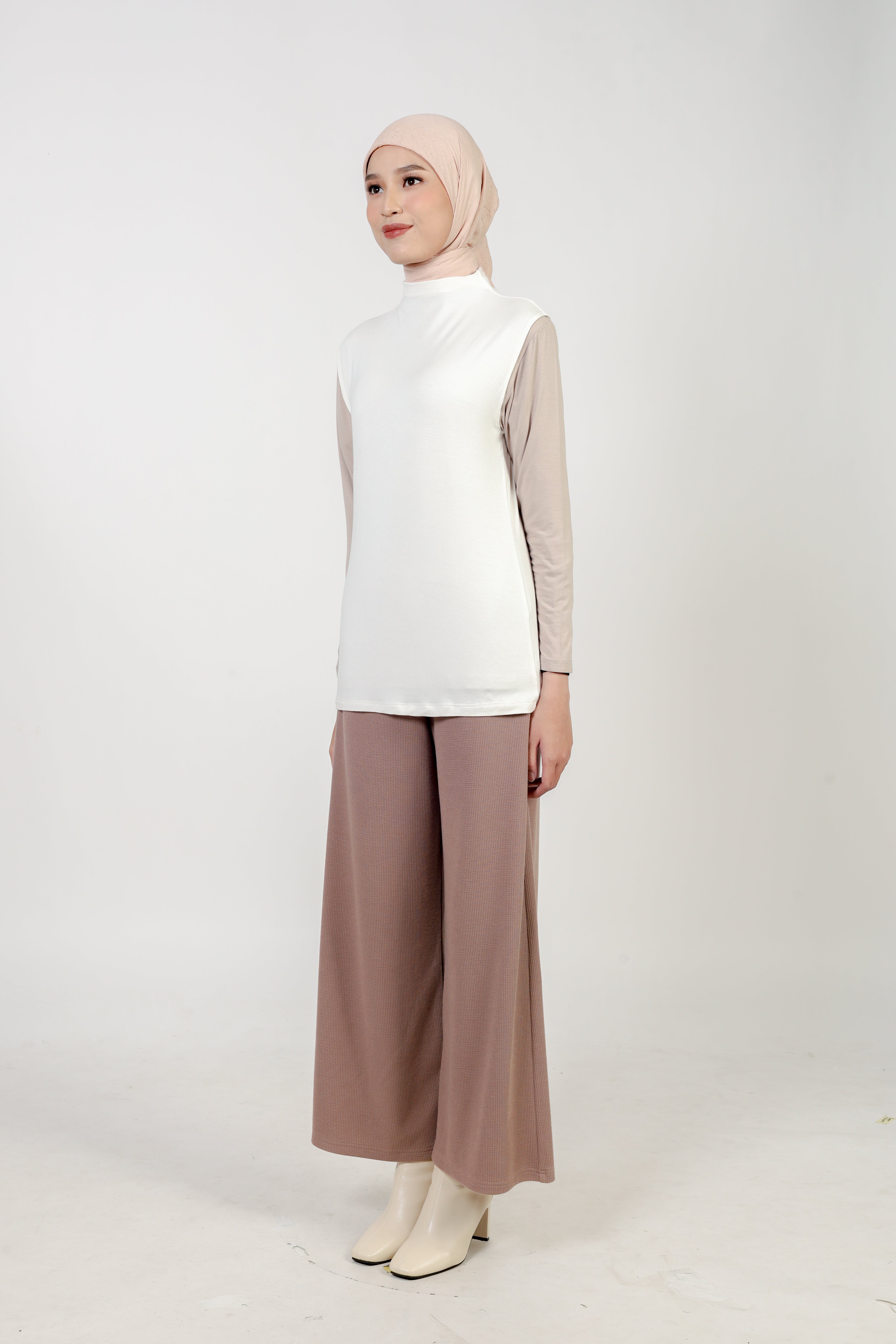 LIVAECO INNER SLEEVELESS