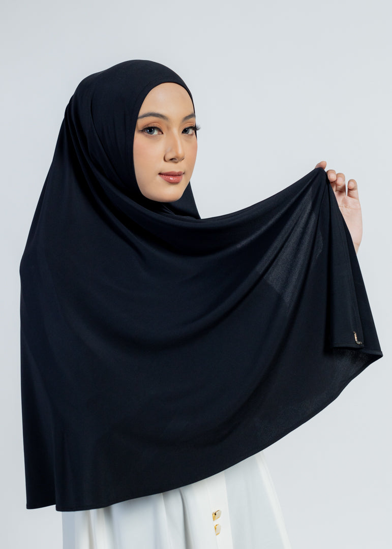 #color_hitam
