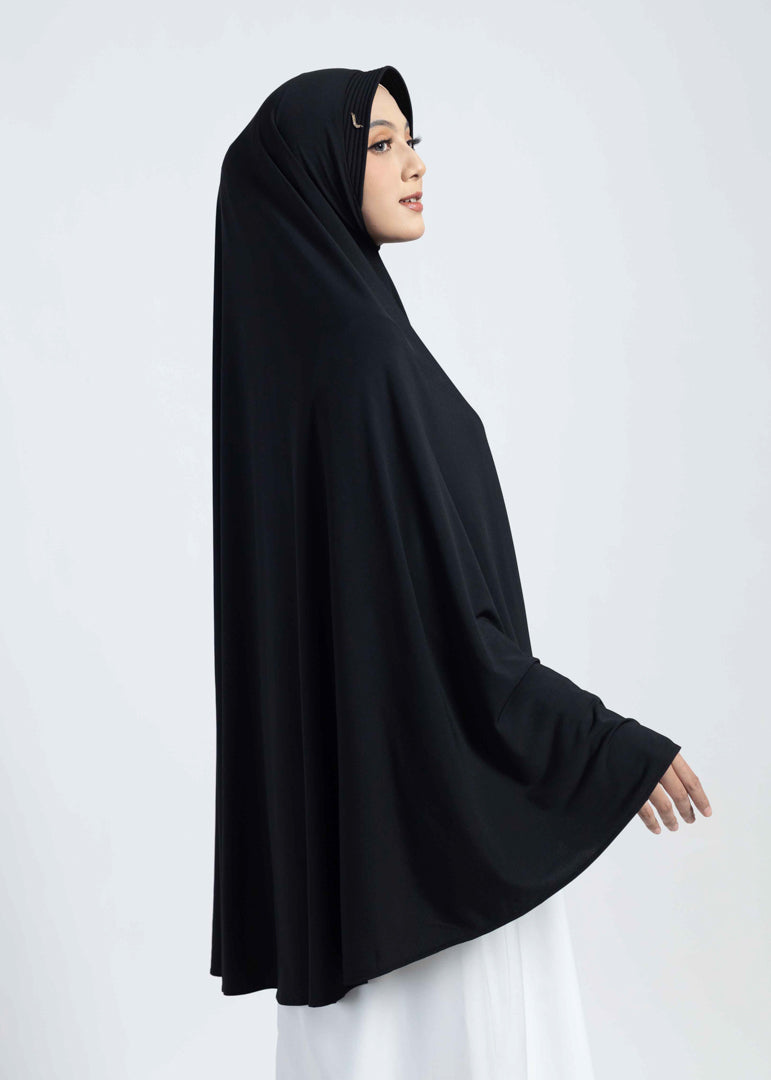 #color_hitam