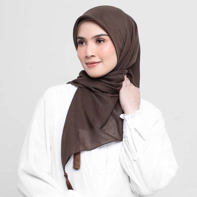 Elzatta Keisha Afifah - Coklat