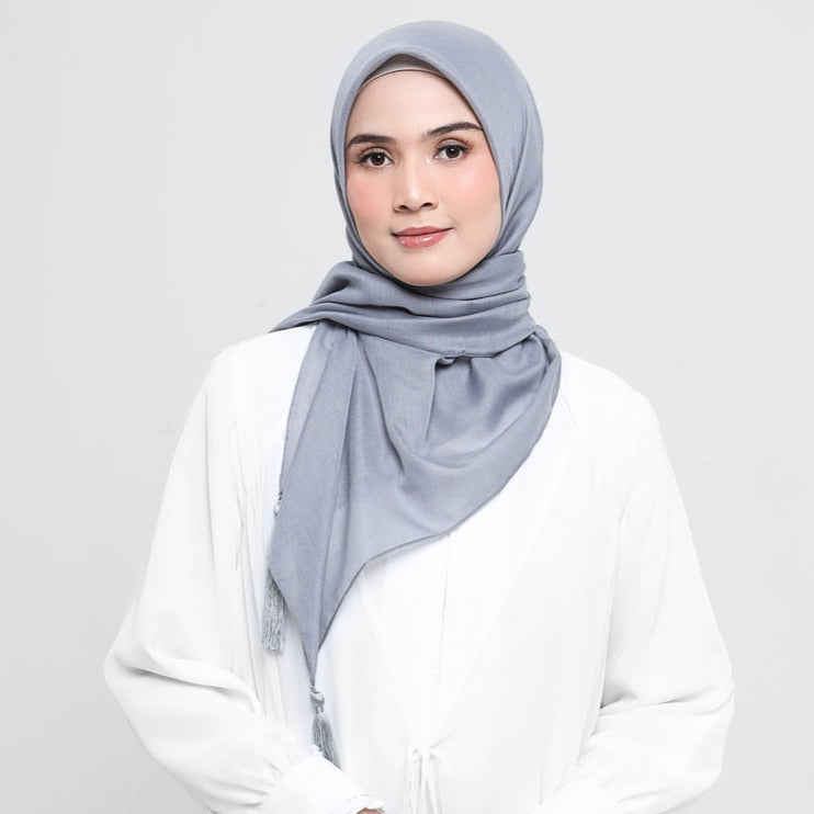 Elzatta Keisha Afifah - Dark Grey