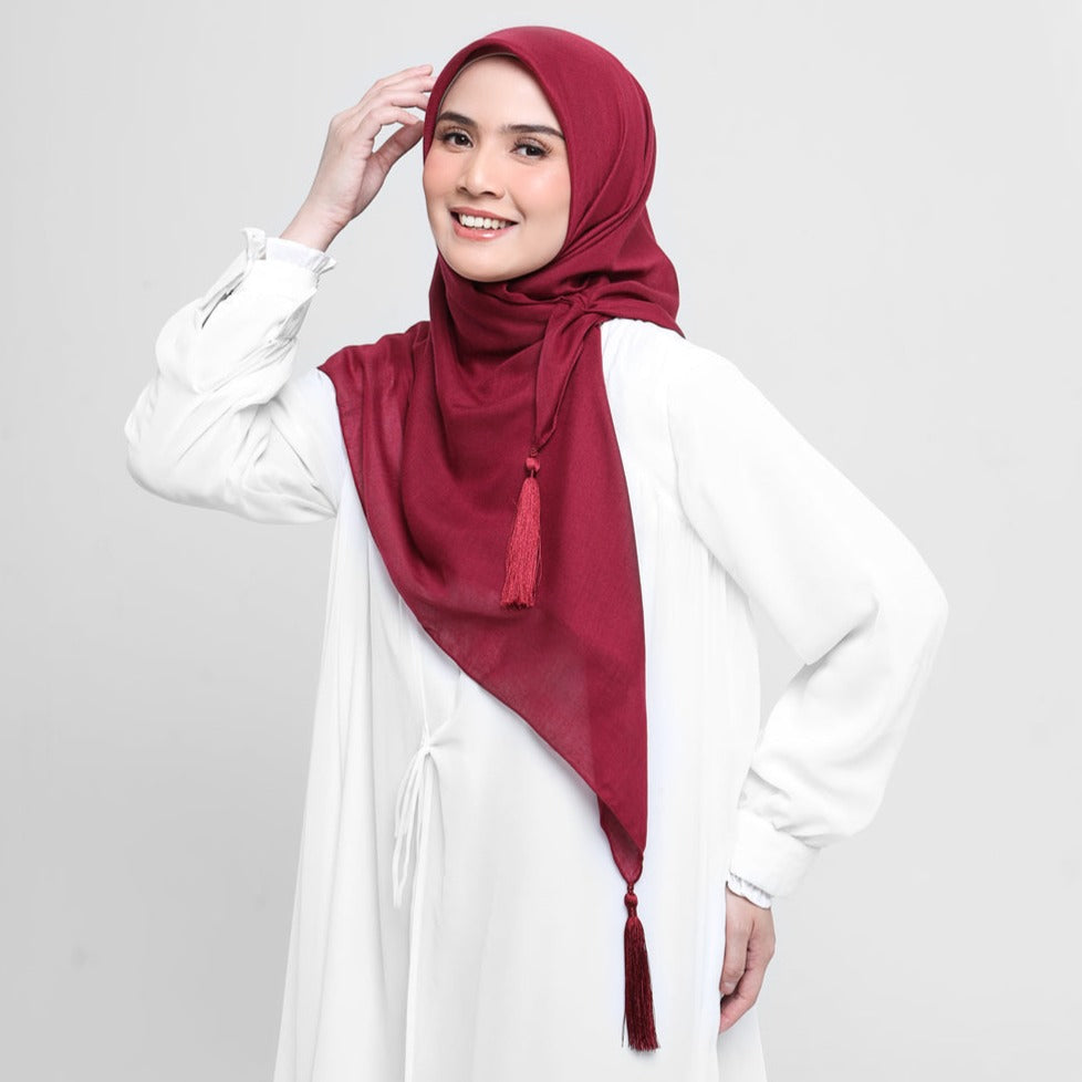Elzatta Keisha Afifah - Maroon