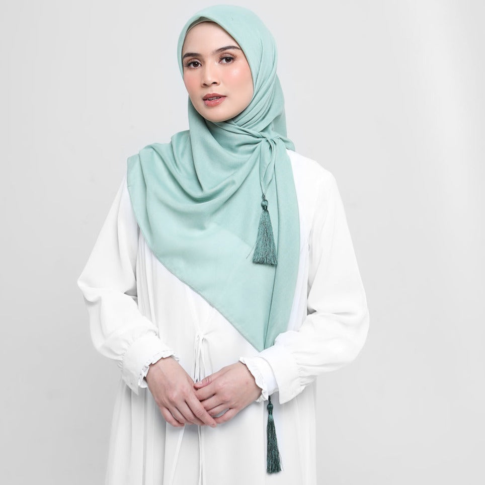Elzatta Keisha Afifah - Sage Green