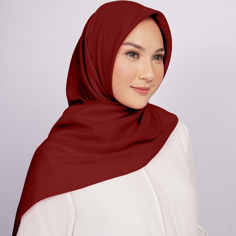 Elzatta Keisha Mahdiya - Maroon