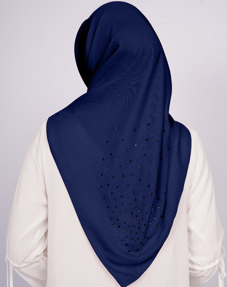 Elzatta Keisha Mahdiya - Navy