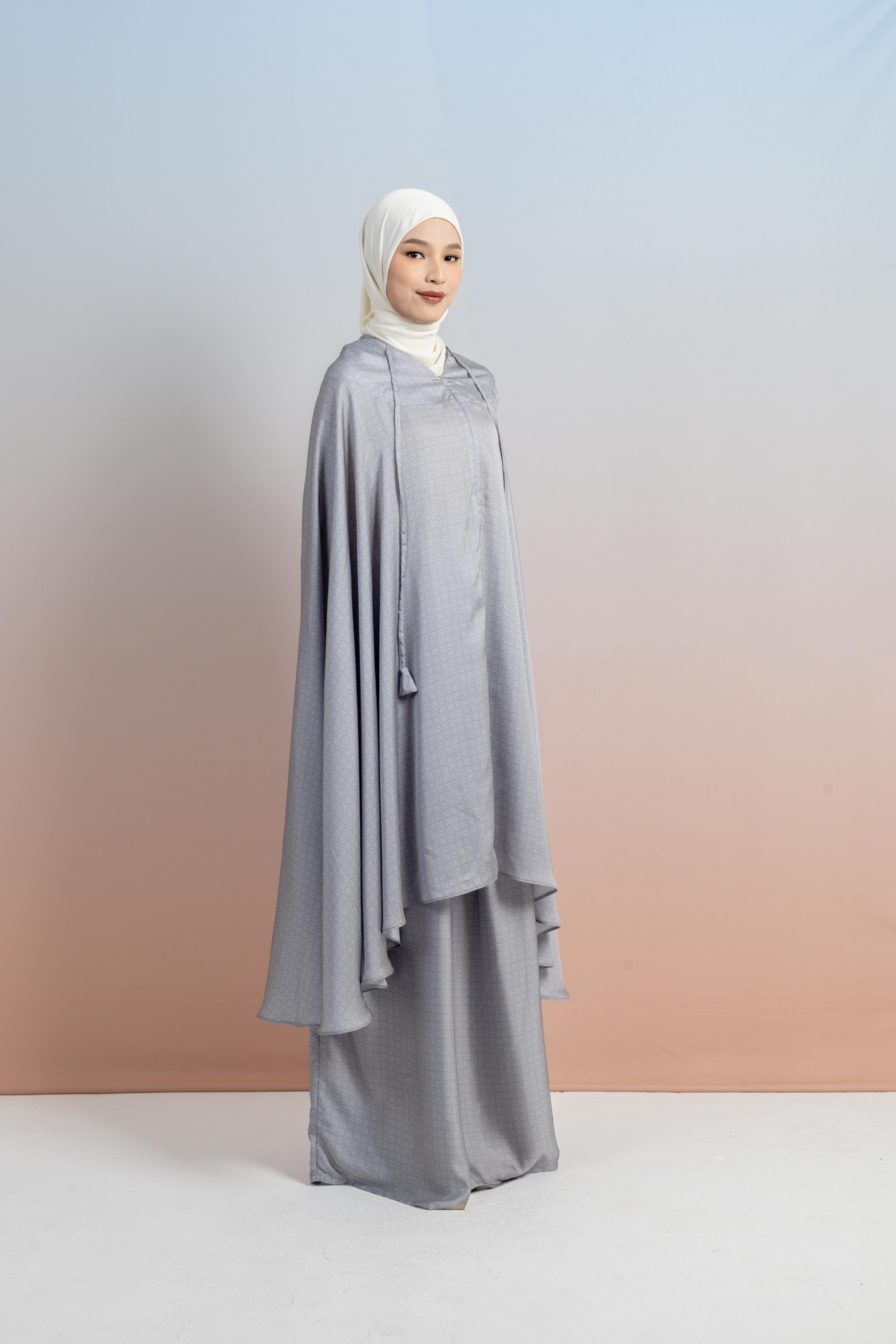 Mukena Satin L Monogram