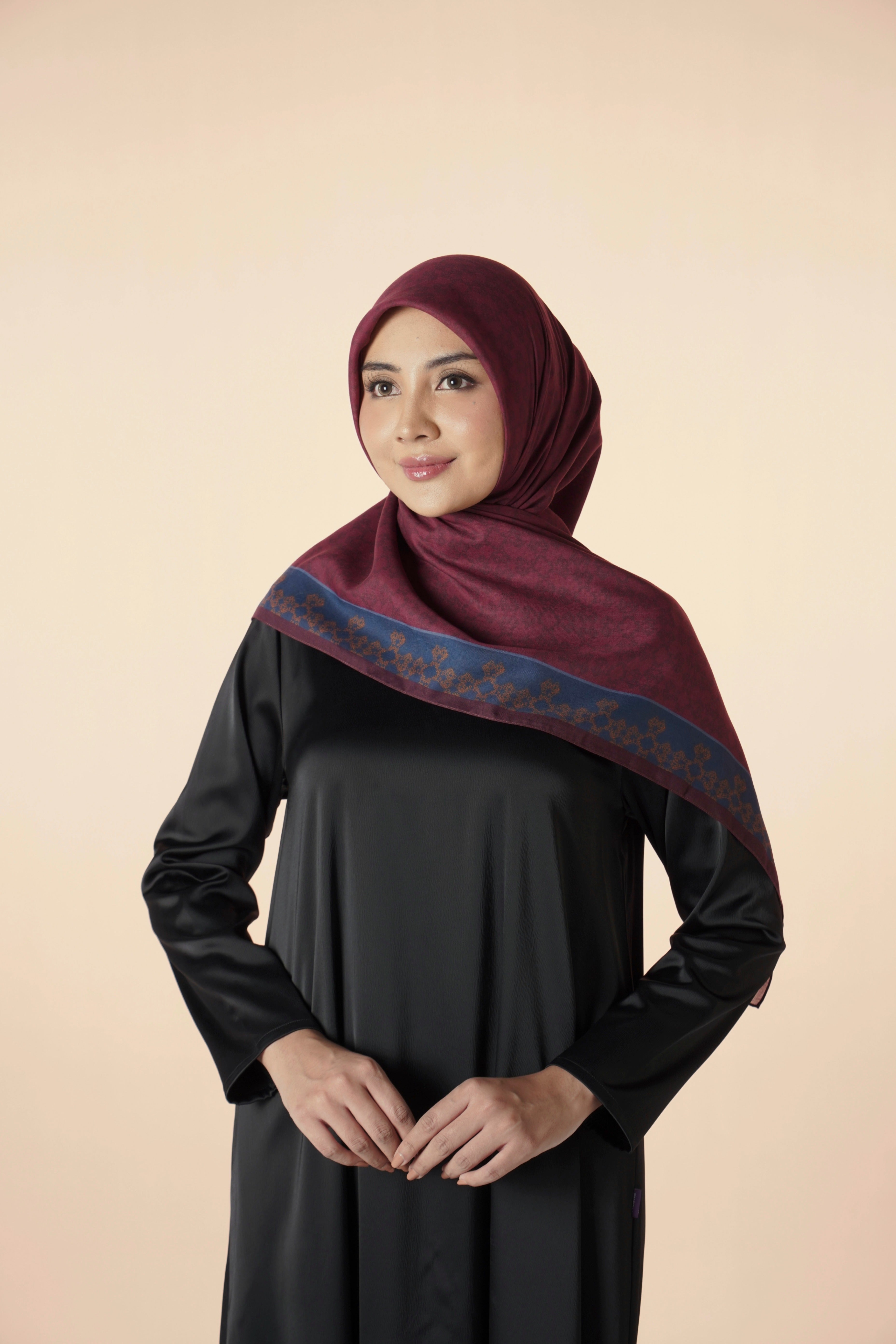 Elzatta Kaila Heritage Damask Maroon