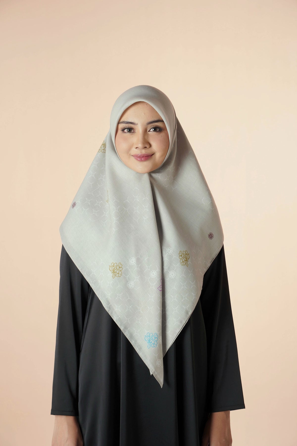 Elzatta Kaila Petal Lattice Sage