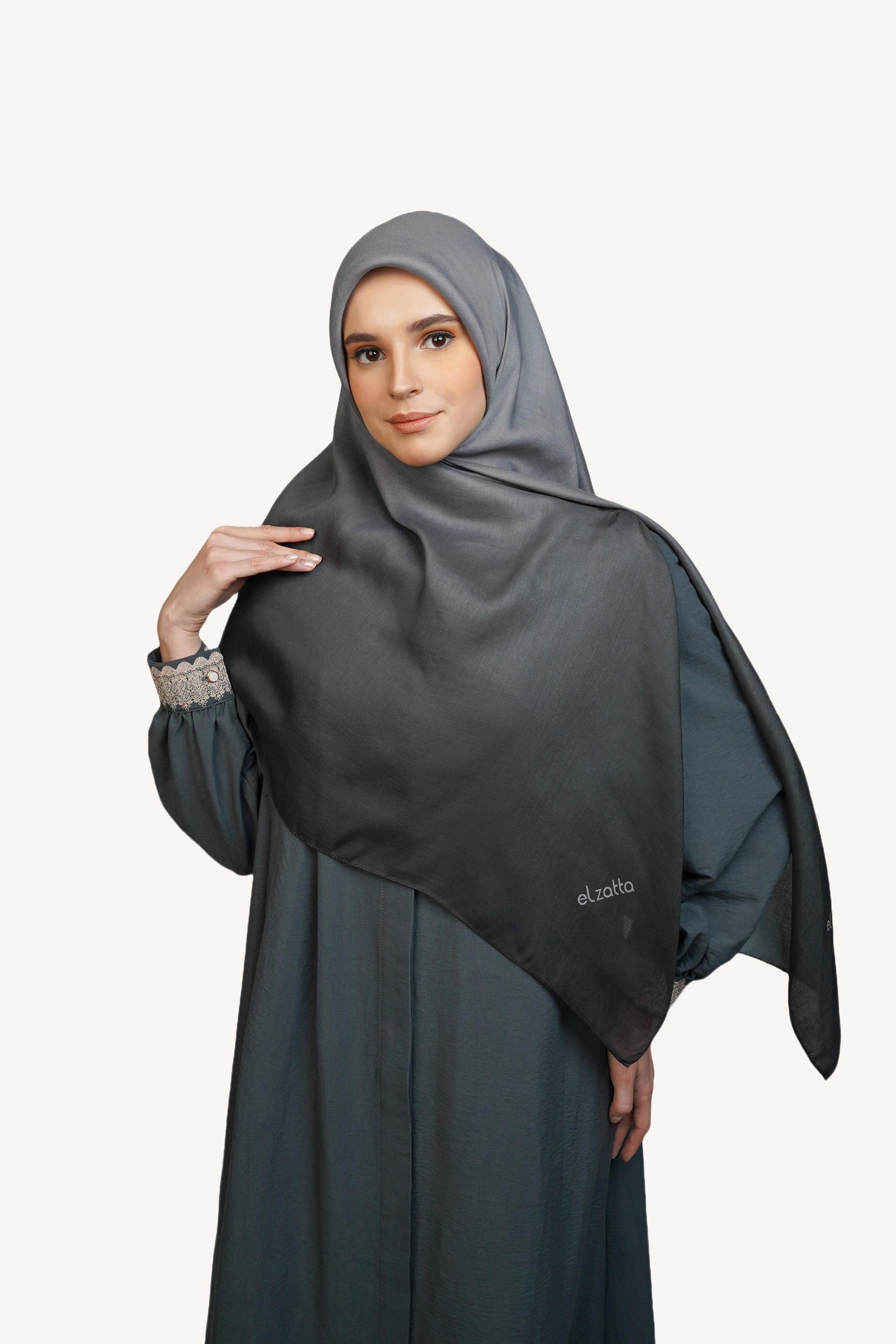 Elzatta Hijab Segiempat Kaila TR Aurora Syar'i