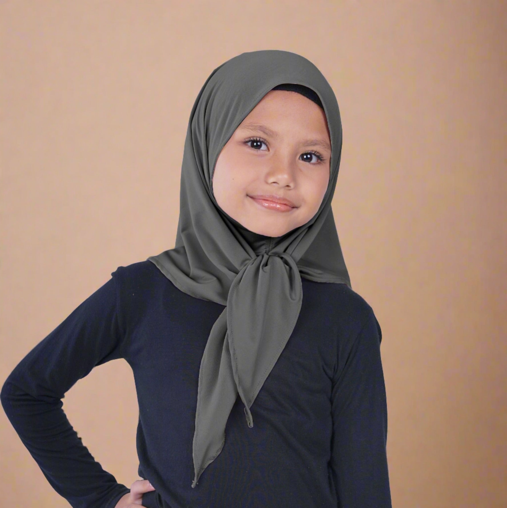 Elzatta Jilbab Anak Zaria M Kids Azkiya - Dark Grey