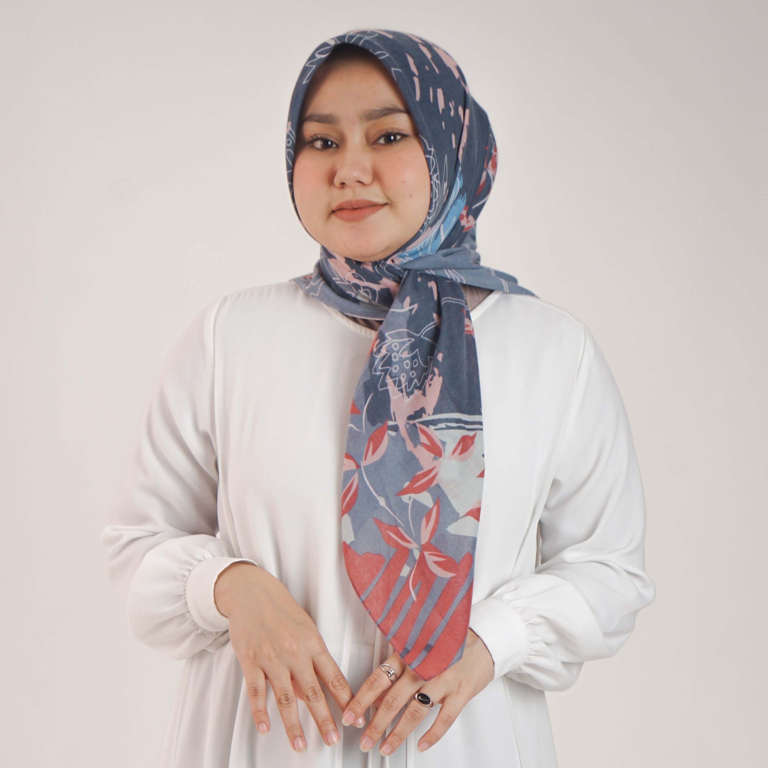 Elzatta Scarf Kaila Painting Floral - Biru
