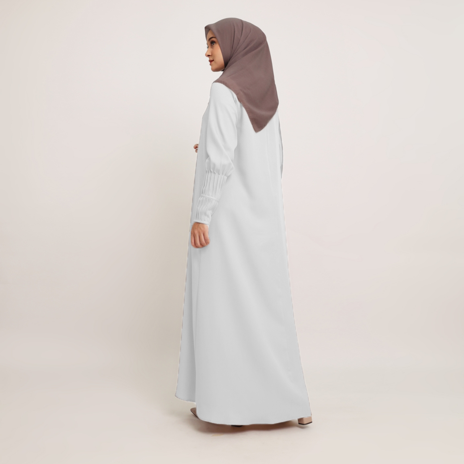 Elzatta Gamis Satin Lengan Pleats - BW