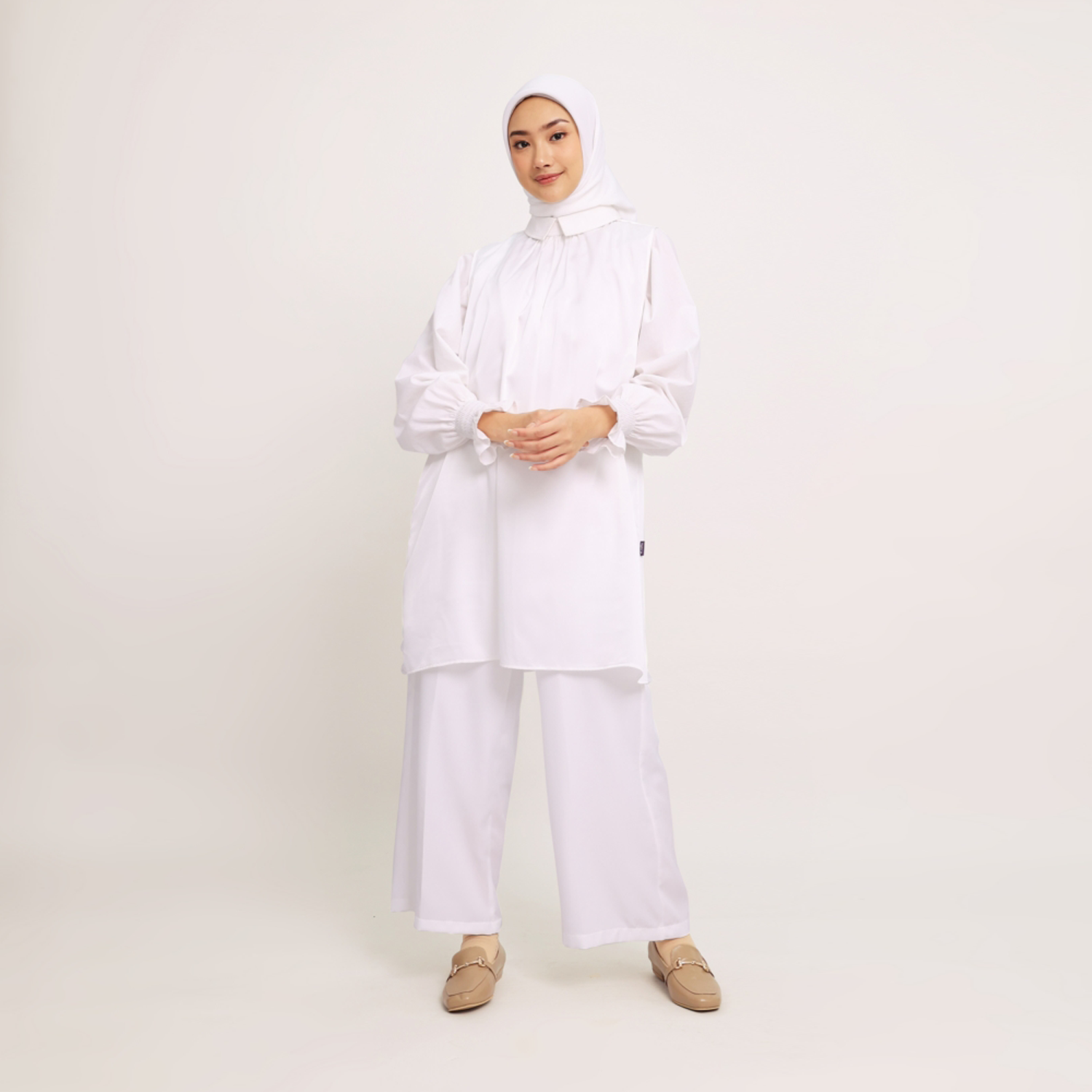 Elzatta Inner Tunik Sleeveless Silk - BW