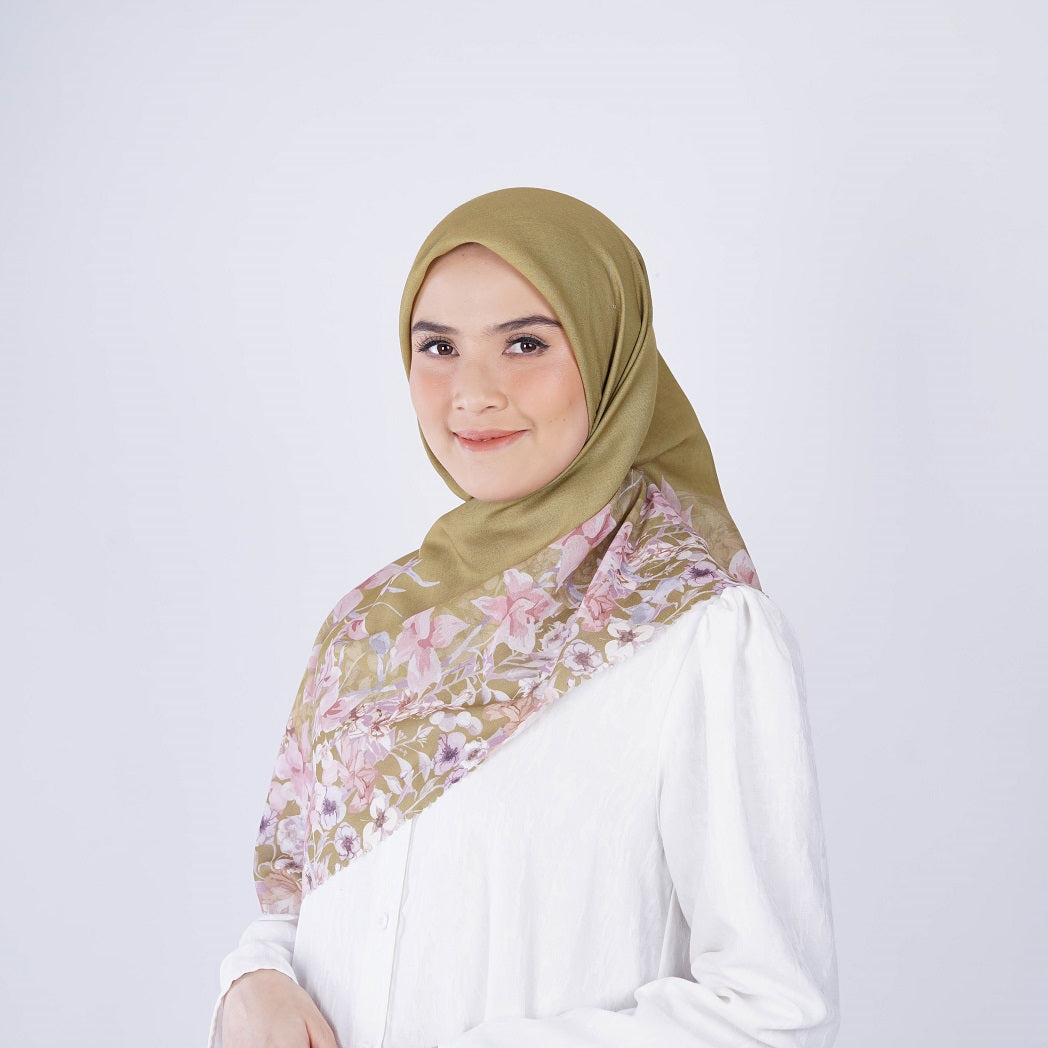 Elzatta Scarf Kaila Yasna