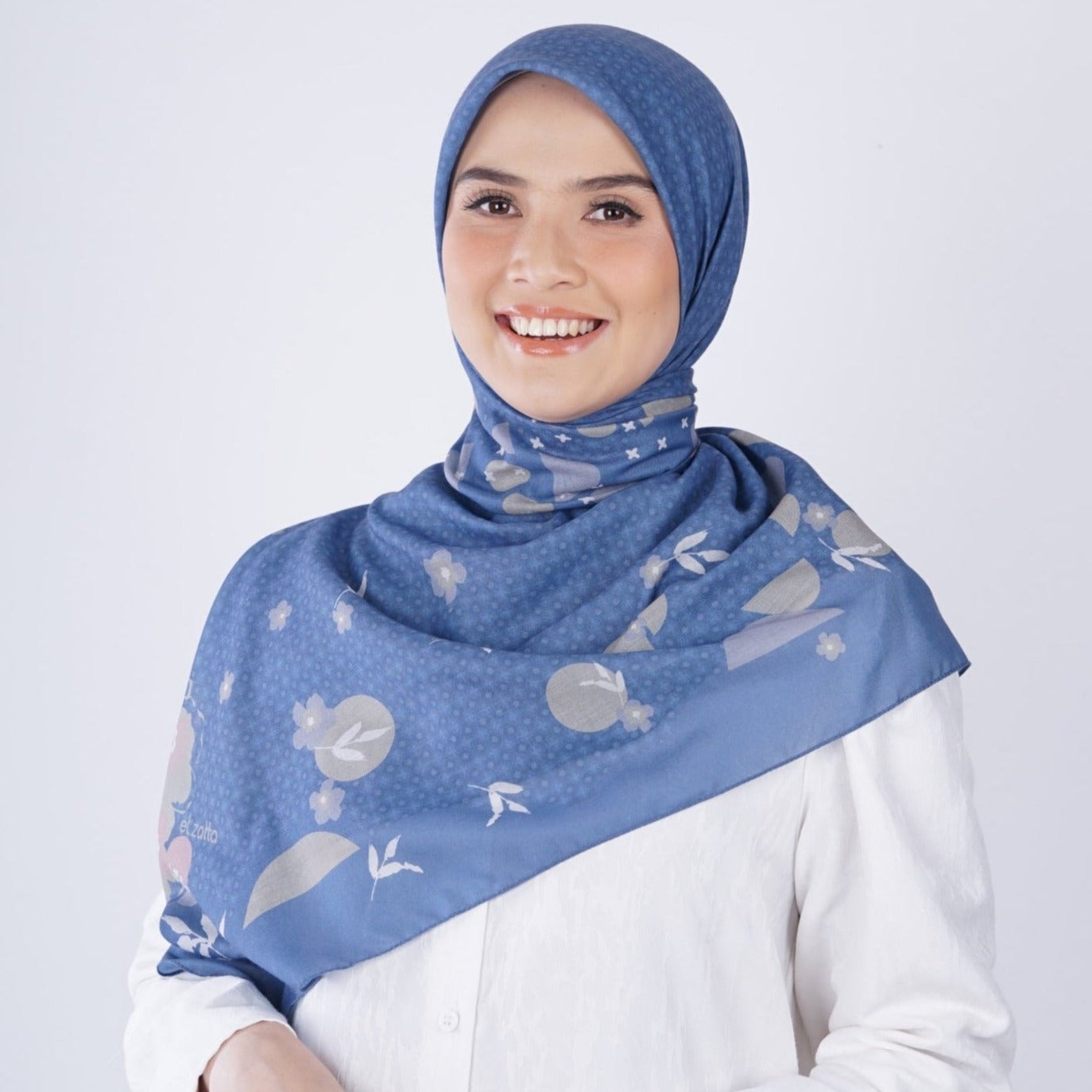 Elzatta Kaila Eshal - Biru