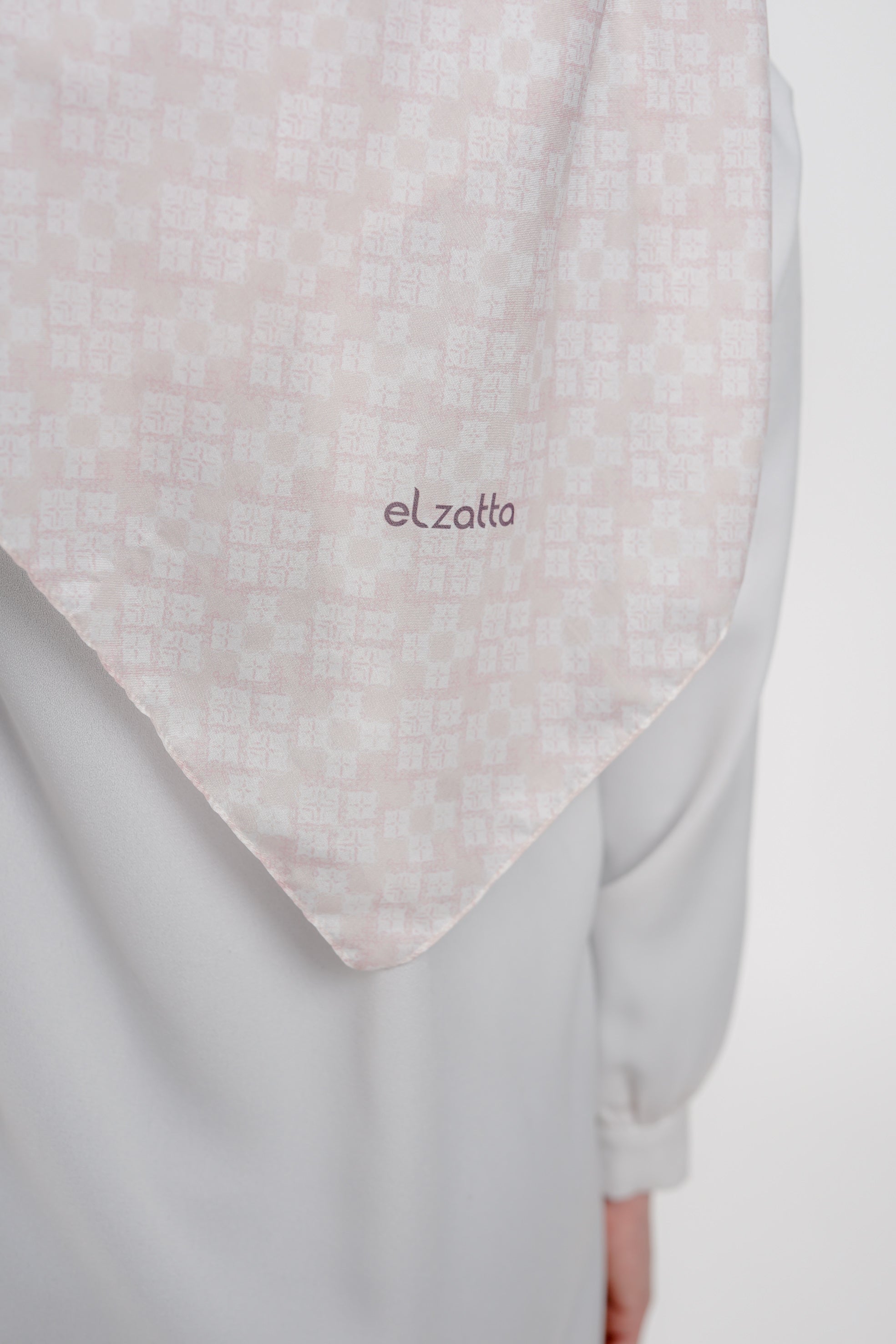 Elzatta Kaila Overlay Flower - Peach