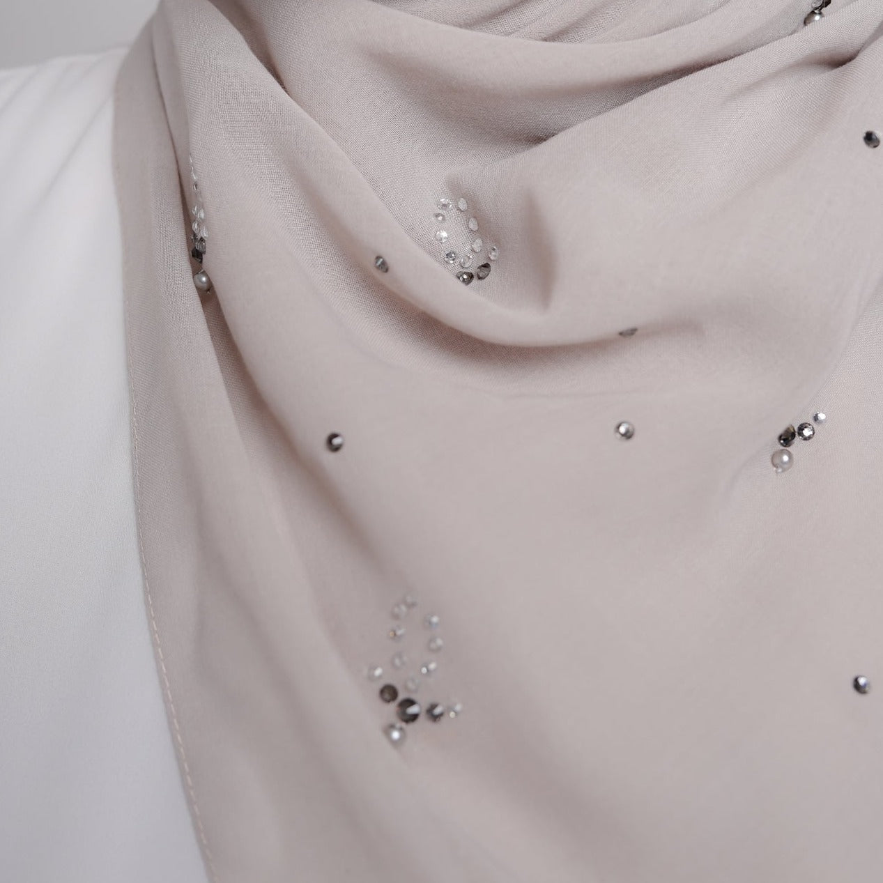 Elzatta Keisha Beads Flower - Silver Grey
