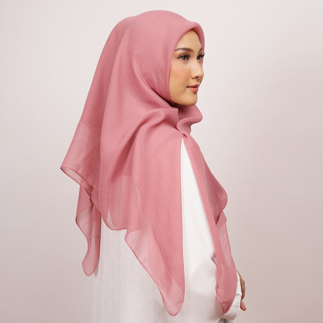 Elzatta Jilbab Segi Empat Scarf Polos Keisha Wanna