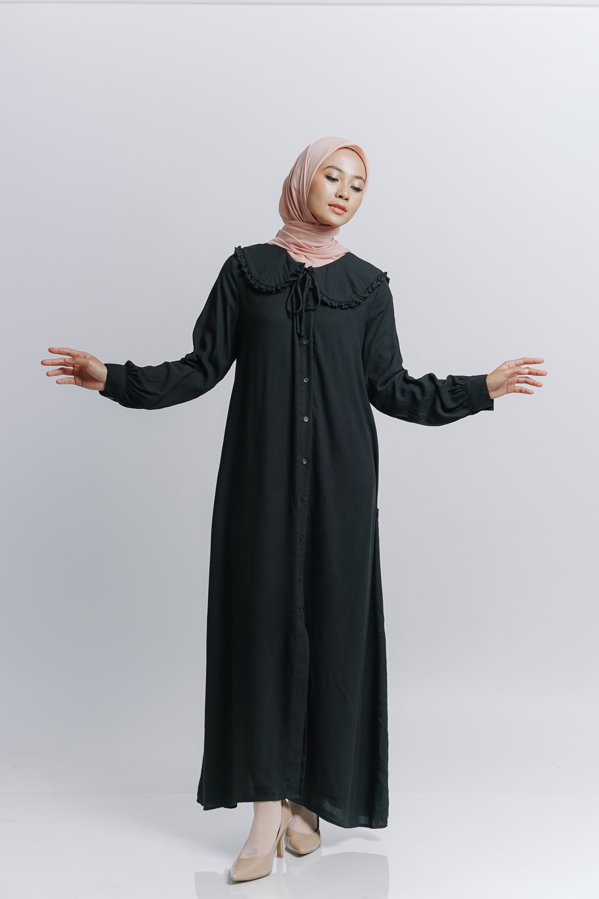 Elzatta Gamis Frills Alwanira - Hitam