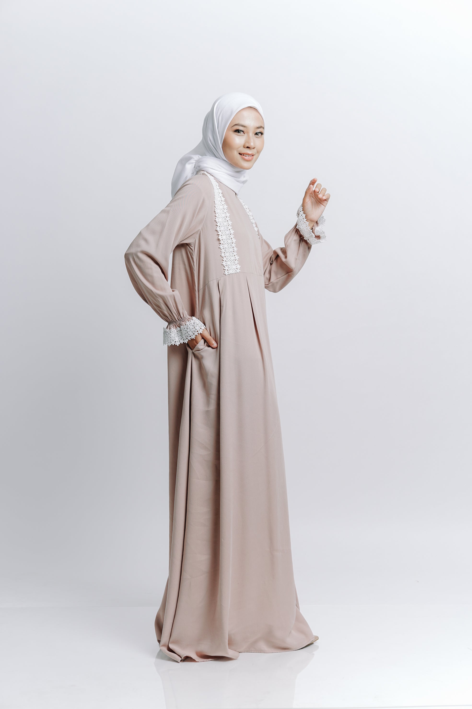 Elzatta Gamis Renda Alwanira - Khaky