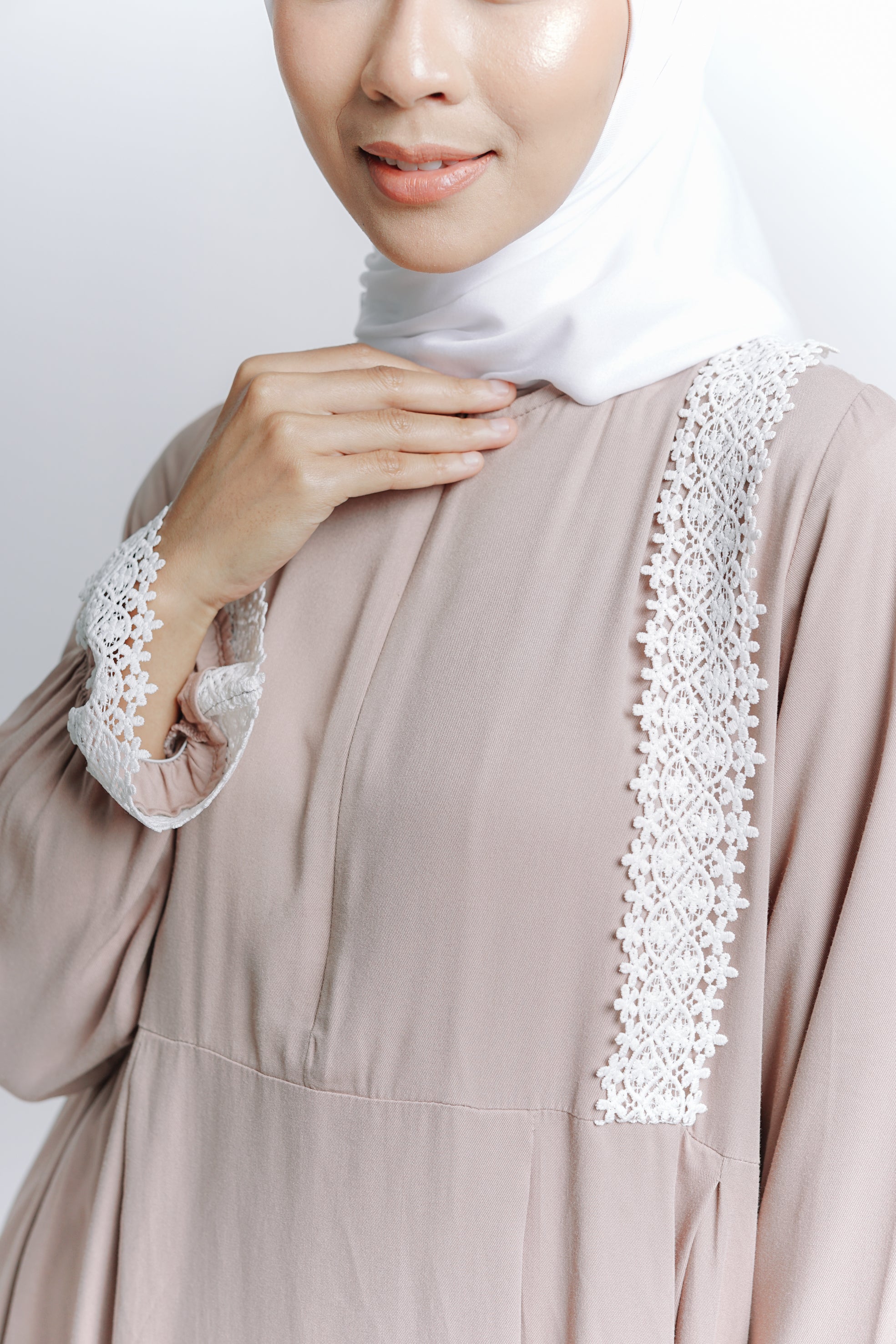 Elzatta Gamis Renda Alwanira - Khaky