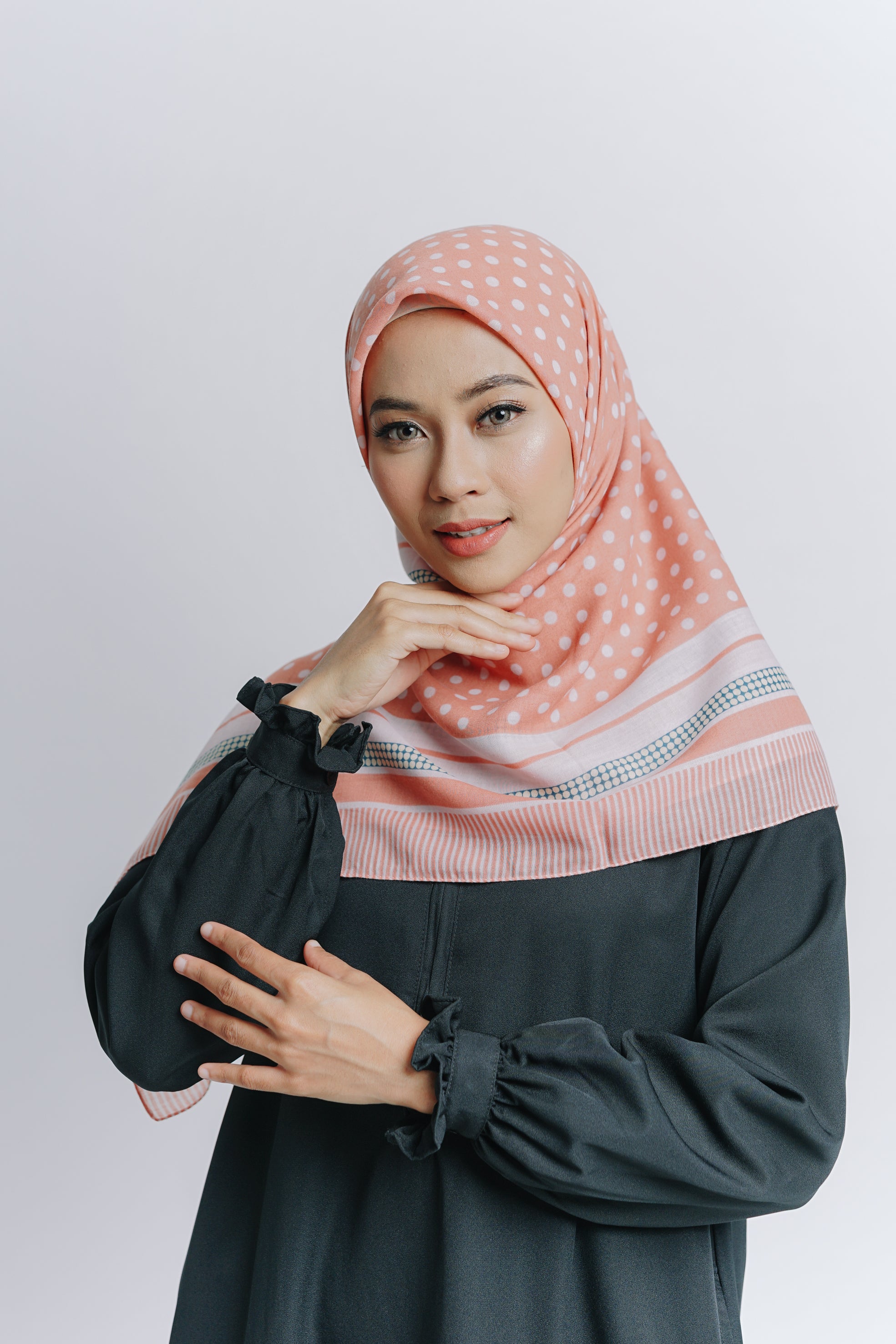 Elzatta Gamis Nayela - Hitam