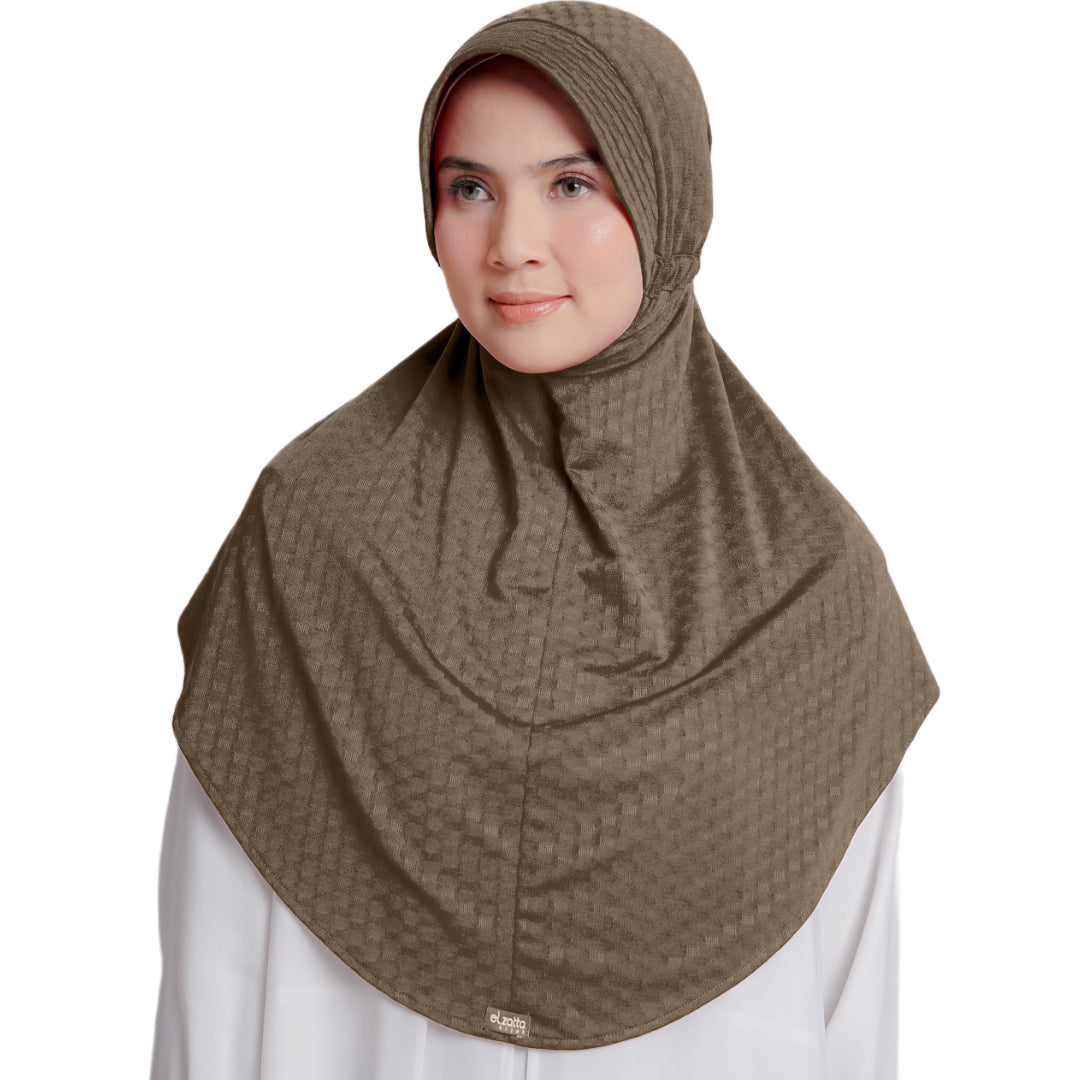 Elzatta Jilbab Instan Sahara Texture Oval - Coklat
