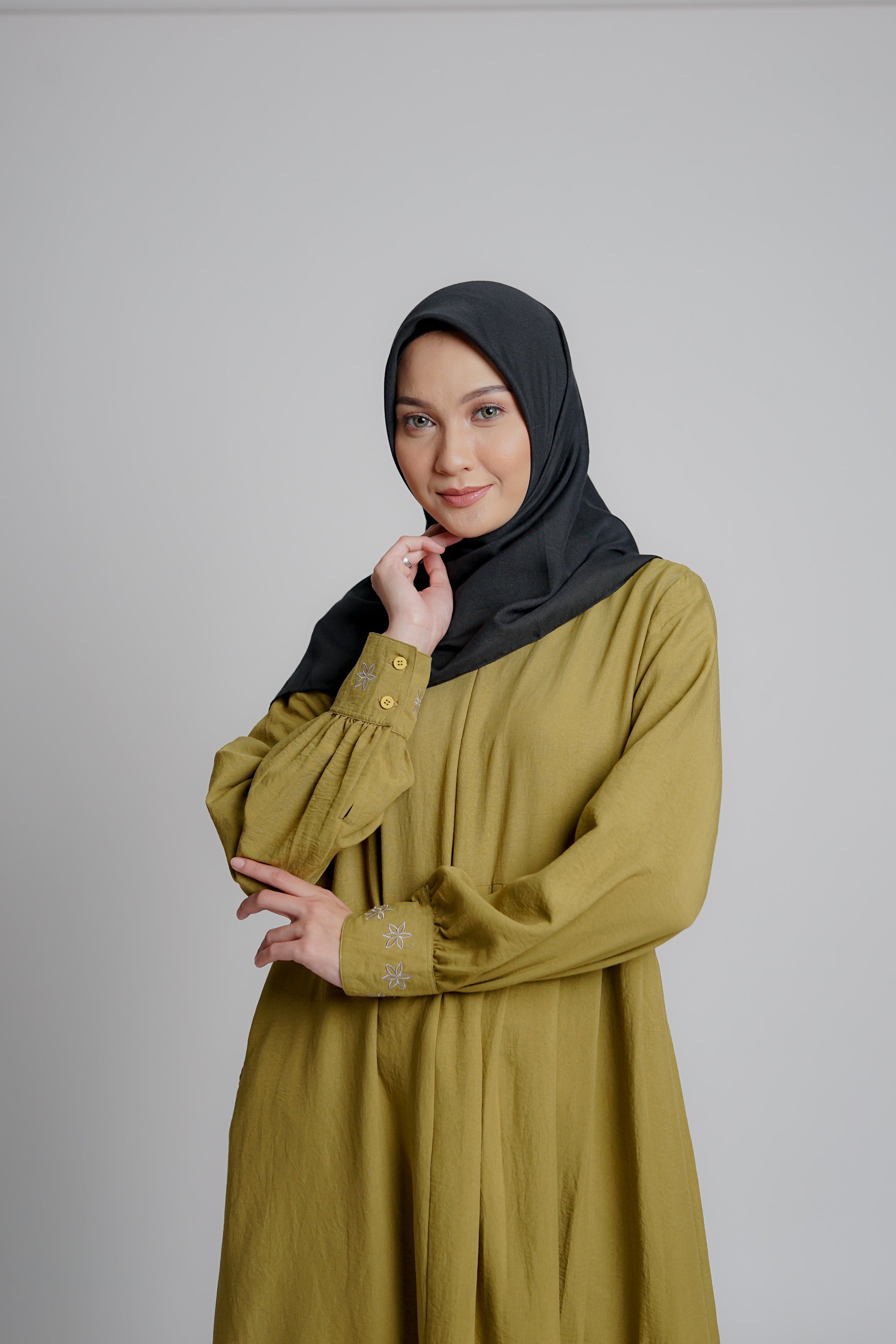 Elzatta Pleaty Midi Dress Series Airflow - Lime