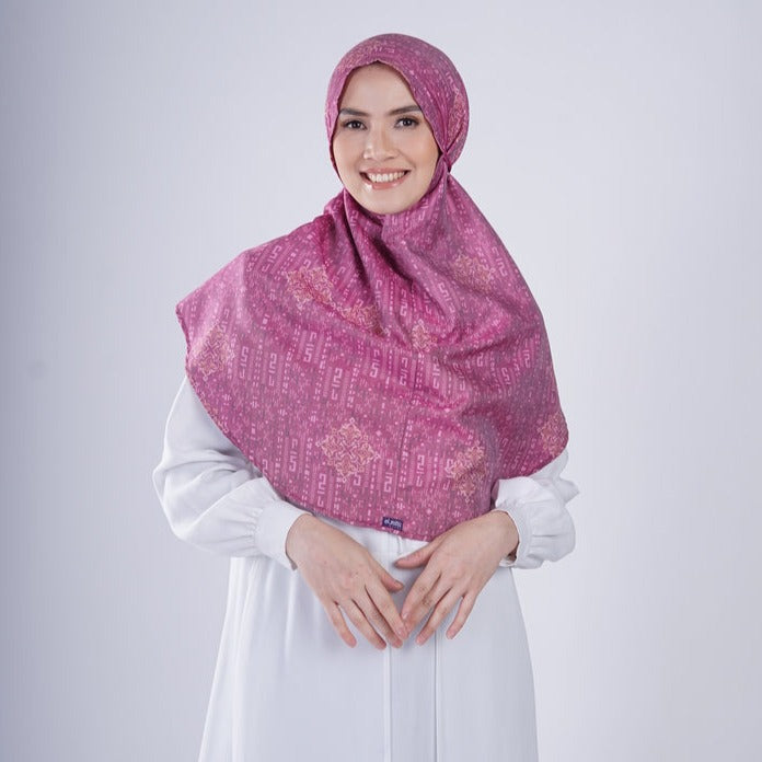 Elzatta Sabelya Alwani - Fuschia