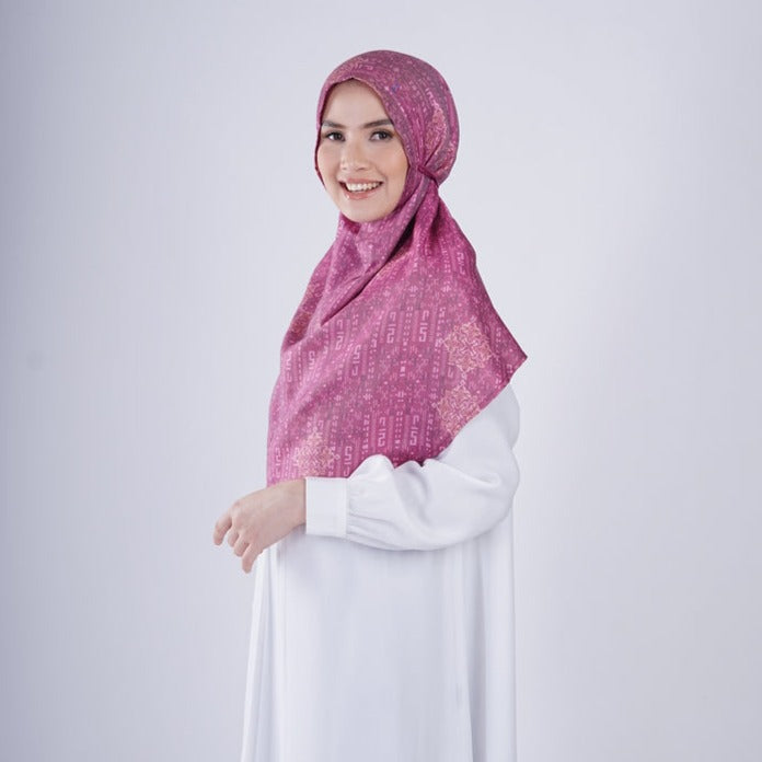 Elzatta Sabelya Alwani - Fuschia
