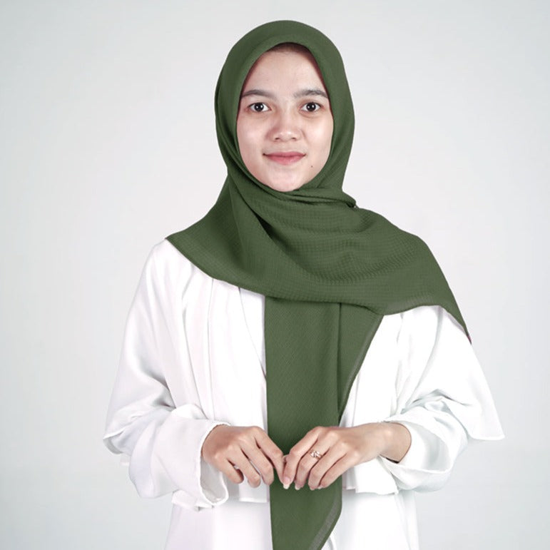 Elzatta Jilbab Segi Empat Scarf Polos Keisha Wanna