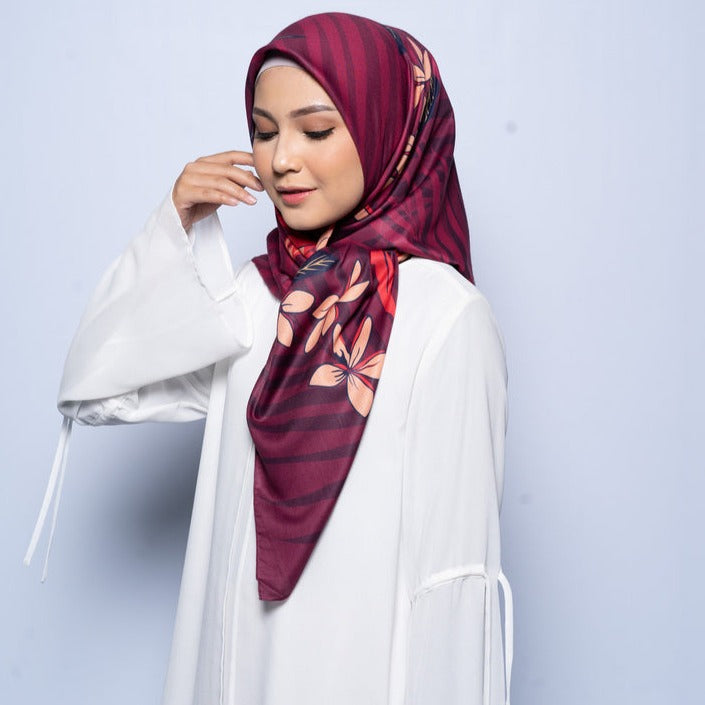 Elzatta Jilbab Scarf Kaila Celina - Maroon
