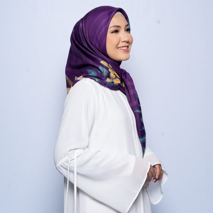 Elzatta Jilbab Scarf Kaila Celina - Ungu