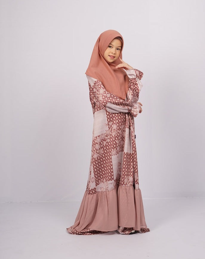 Elzatta Sarimbit Mailera Girl