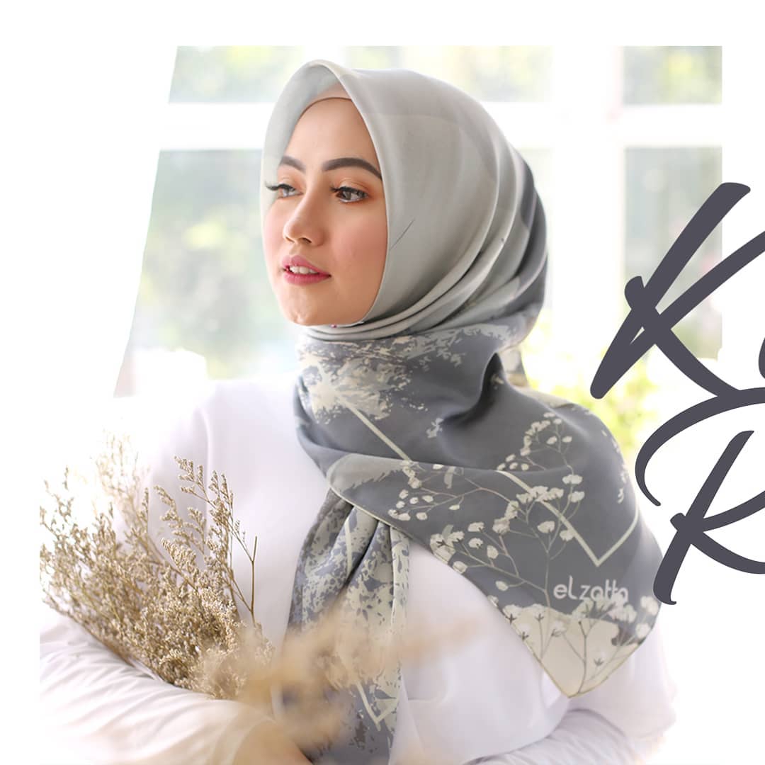 5 Cara Pakai Hijab Segi Empat, Cocok untuk ke Kantor
