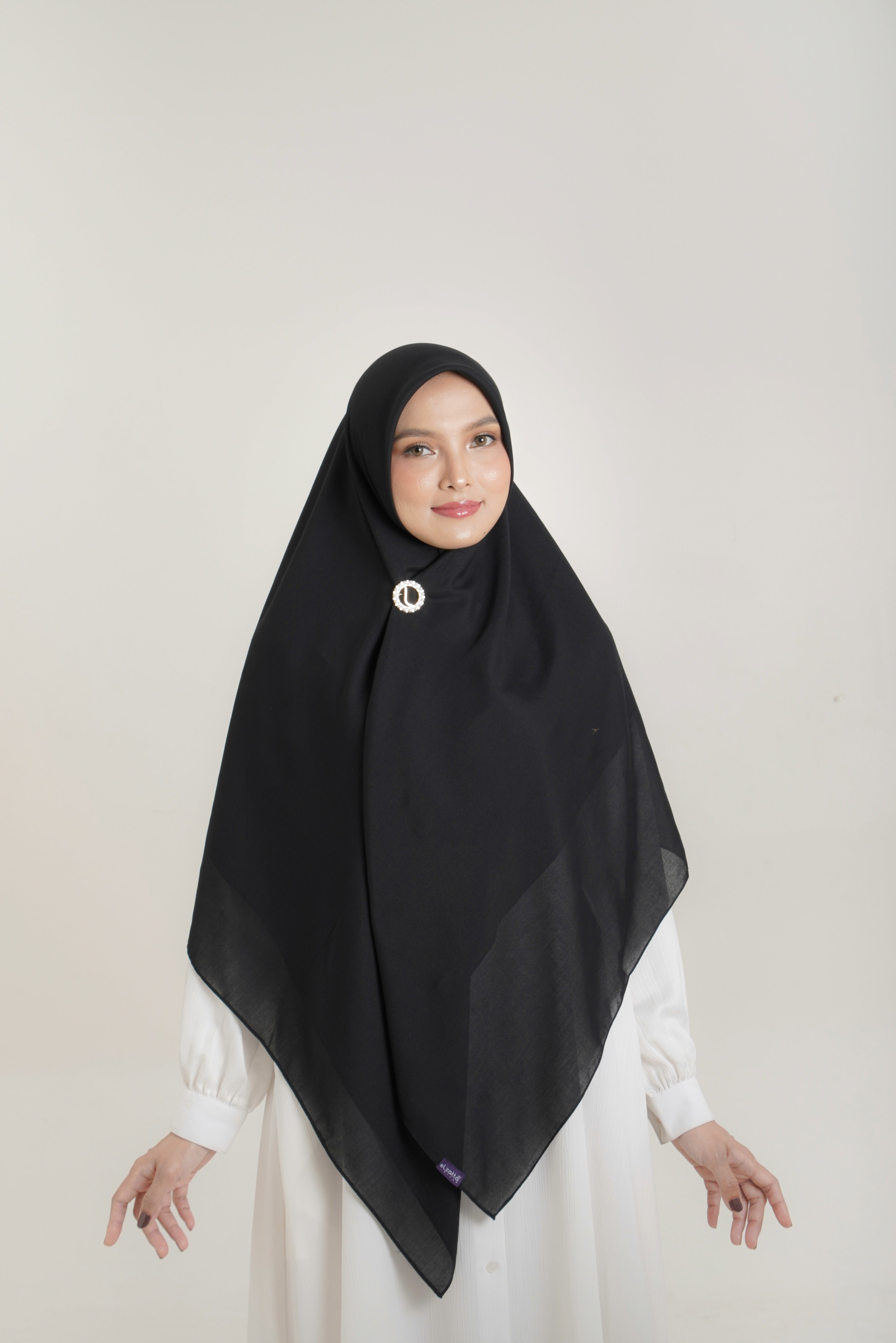 Keisha Versa 801 HITAM