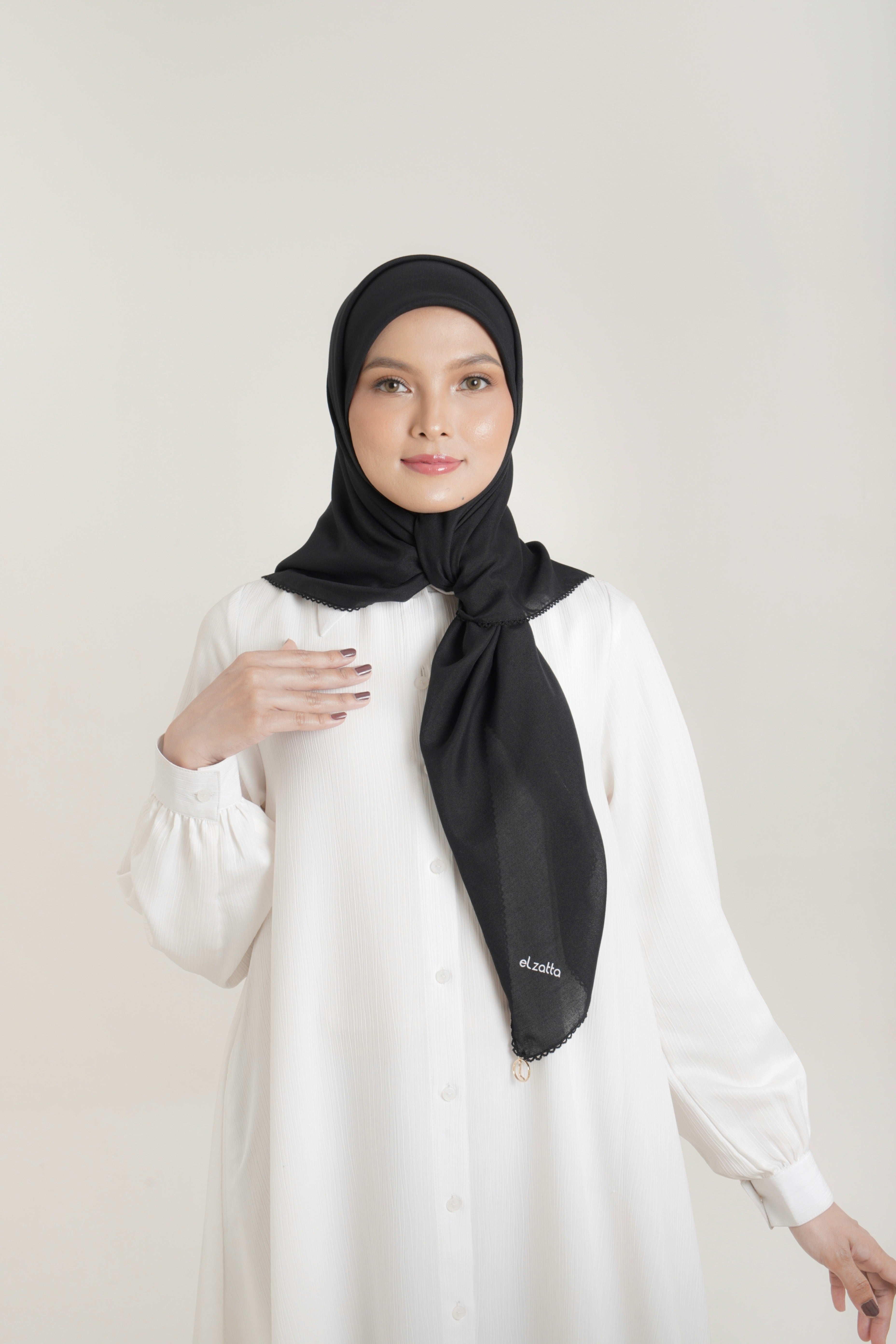 Elzatta Keisha Picotte 801 HITAM