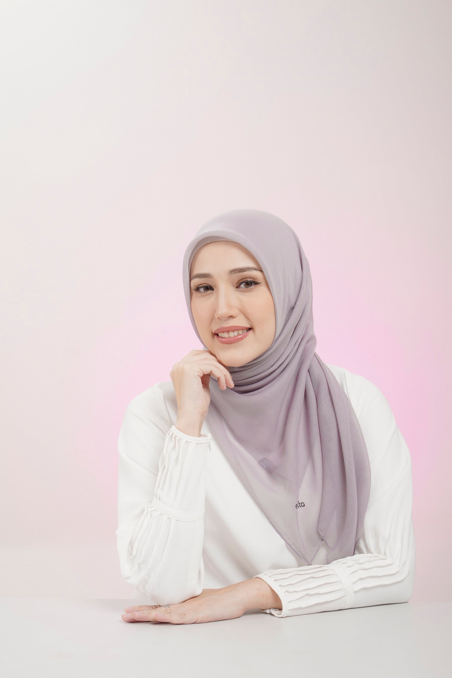 #color_silver grey